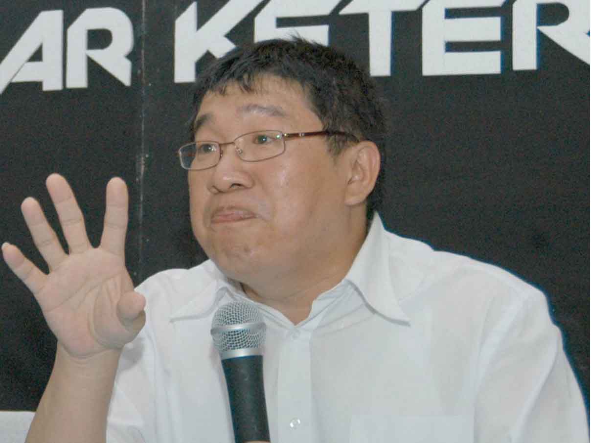 Bagong Suyanto Dekan FISIP Universitas Airlangga