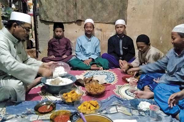 Para santri Pesantren Daarul Hamzah