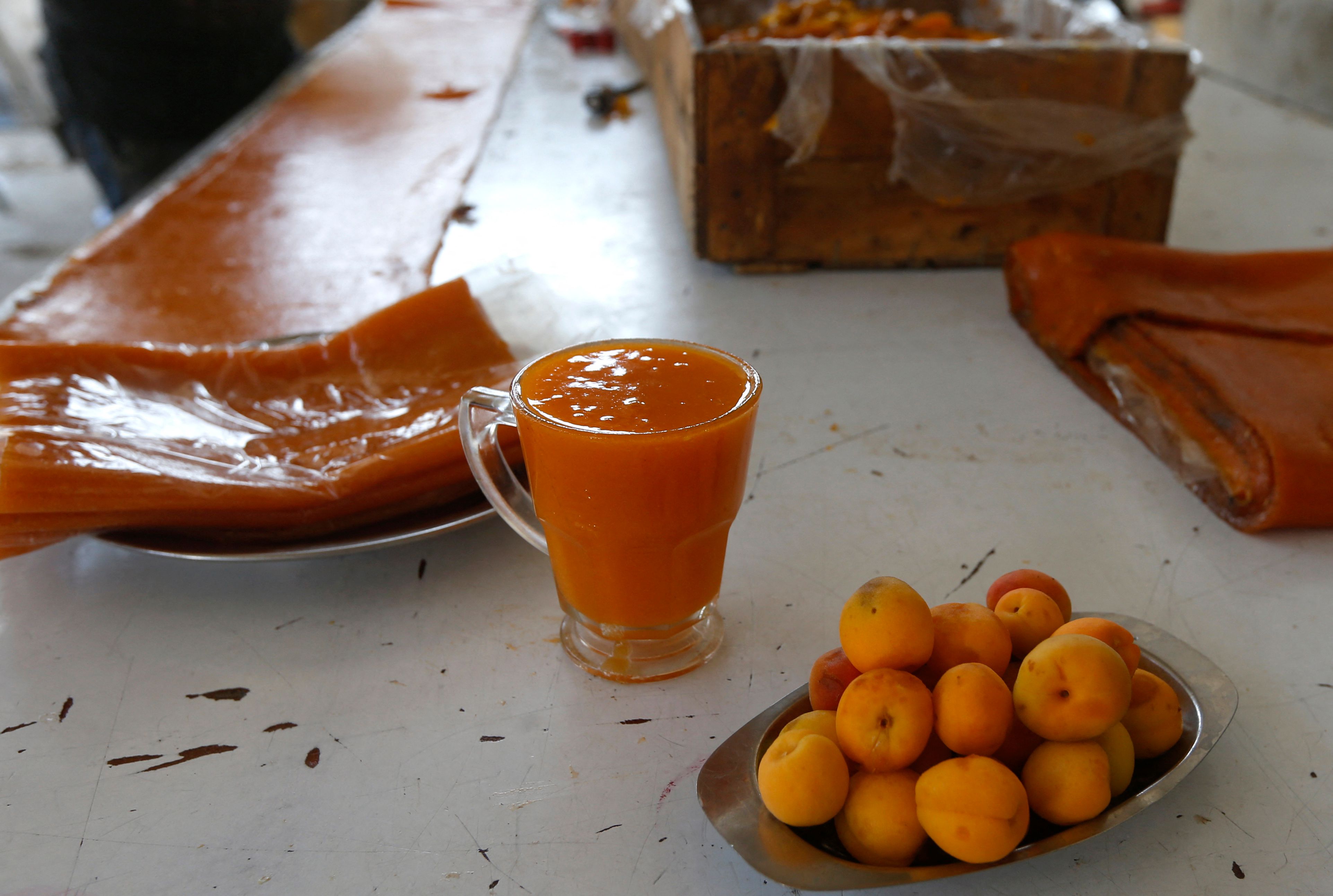 Ilustrasi: makanan/minuman yang mengandung gula