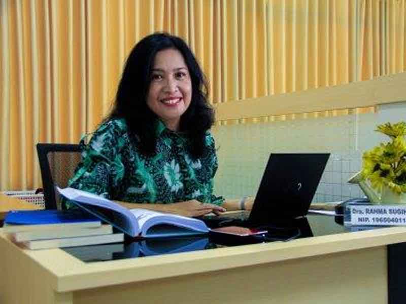Rahma Sugihartati Dosen Isu-Isu Masyarakat Digital FISIP Universitas Airlangga