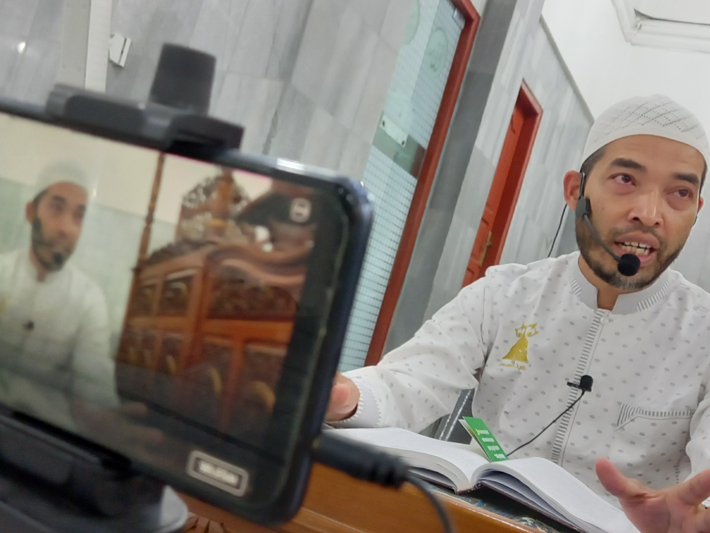 Ulama muda Aceh Teungku Dr Amri Fatmi Lc MA.