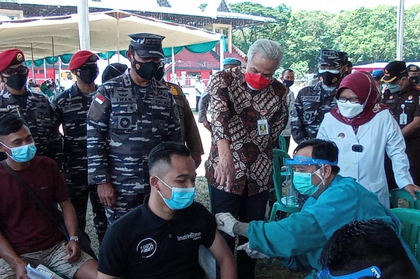 Serbuan Vaksinasi TNI AL Koarmada II Diserbu Warga Kabupaten Tegal