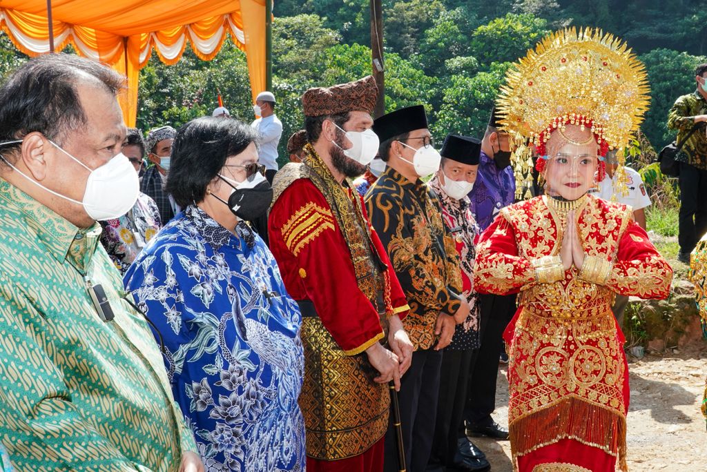 Menteri LHK Siti Nurbaya mengunjungi Pasia Laweh, Kecamatan Palupuah, Kabupaten Agam, Sumbar. 