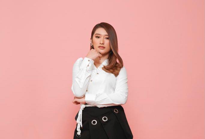 Amanda Caesa Addiva, penyanyi.