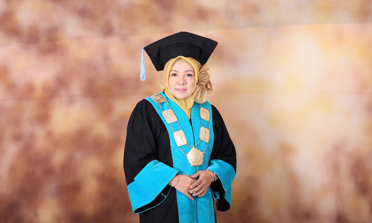 Rektor Universitas Nusa Mandiri, Dr. Dwiza Riana, S.Si, MM, M.Kom.