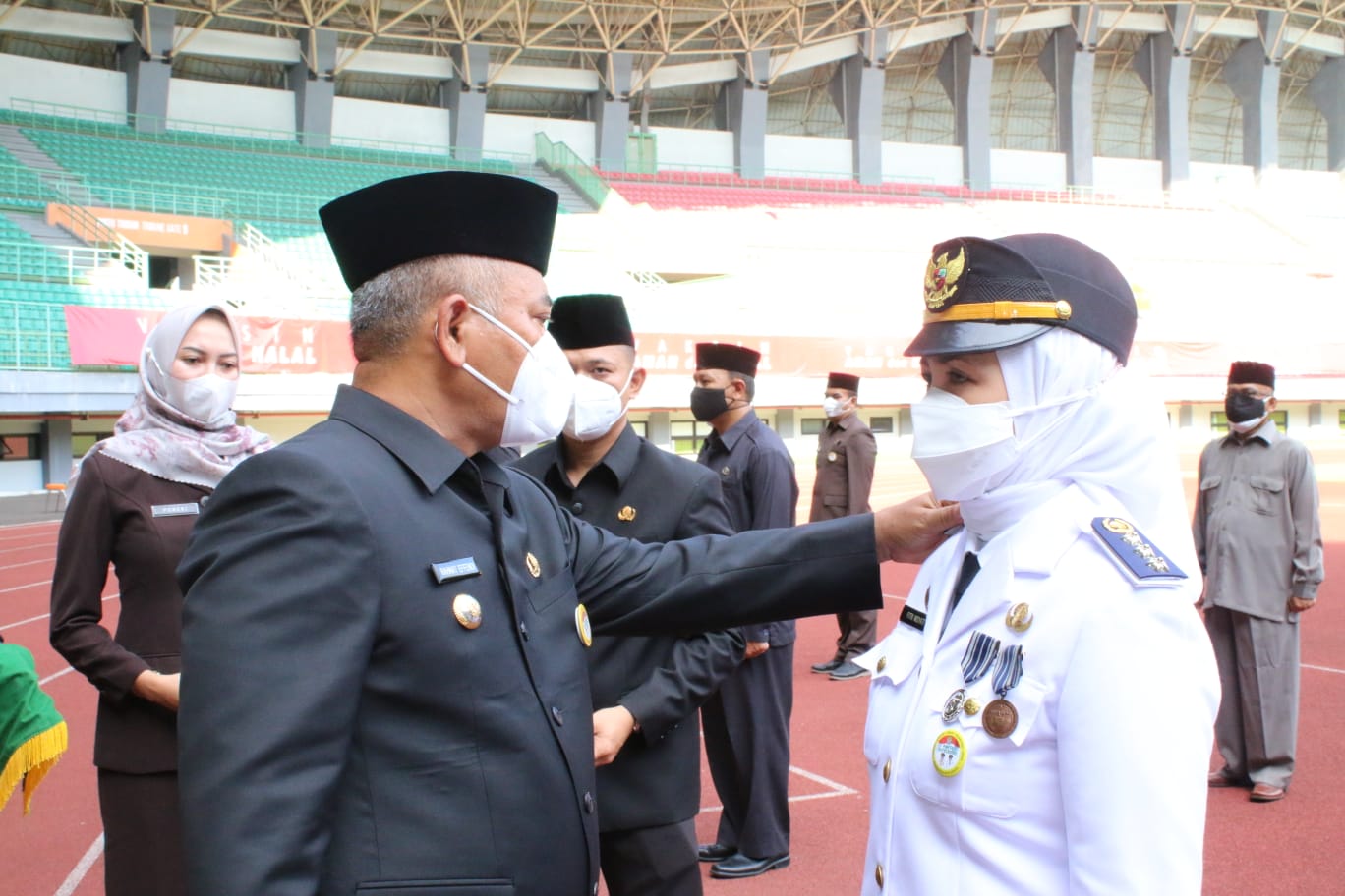  Wali Kota Bekasi Rahmat Effendi melantik 52 pejabat