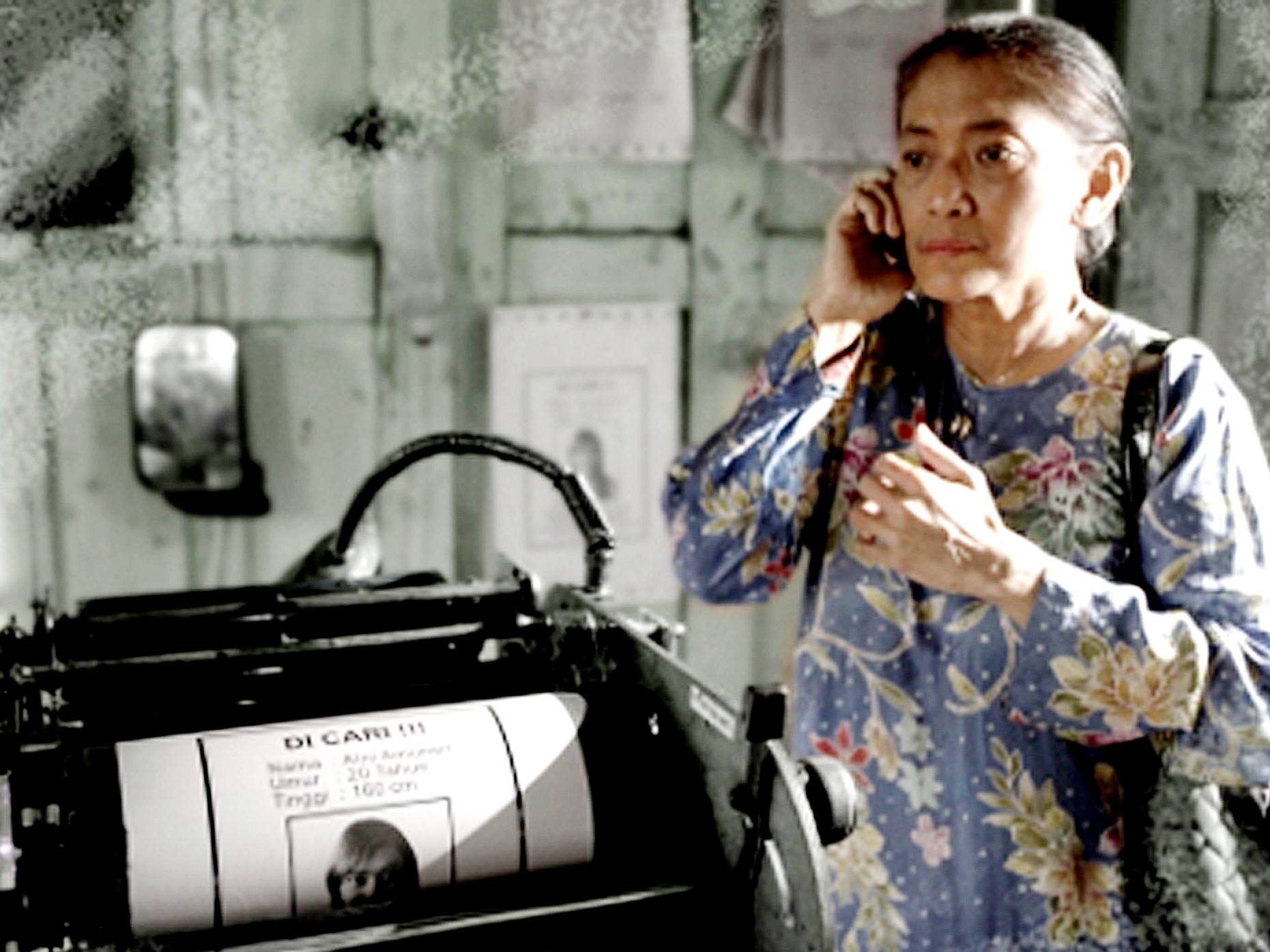 Salah satu adegan di Film Mata Tertutup.