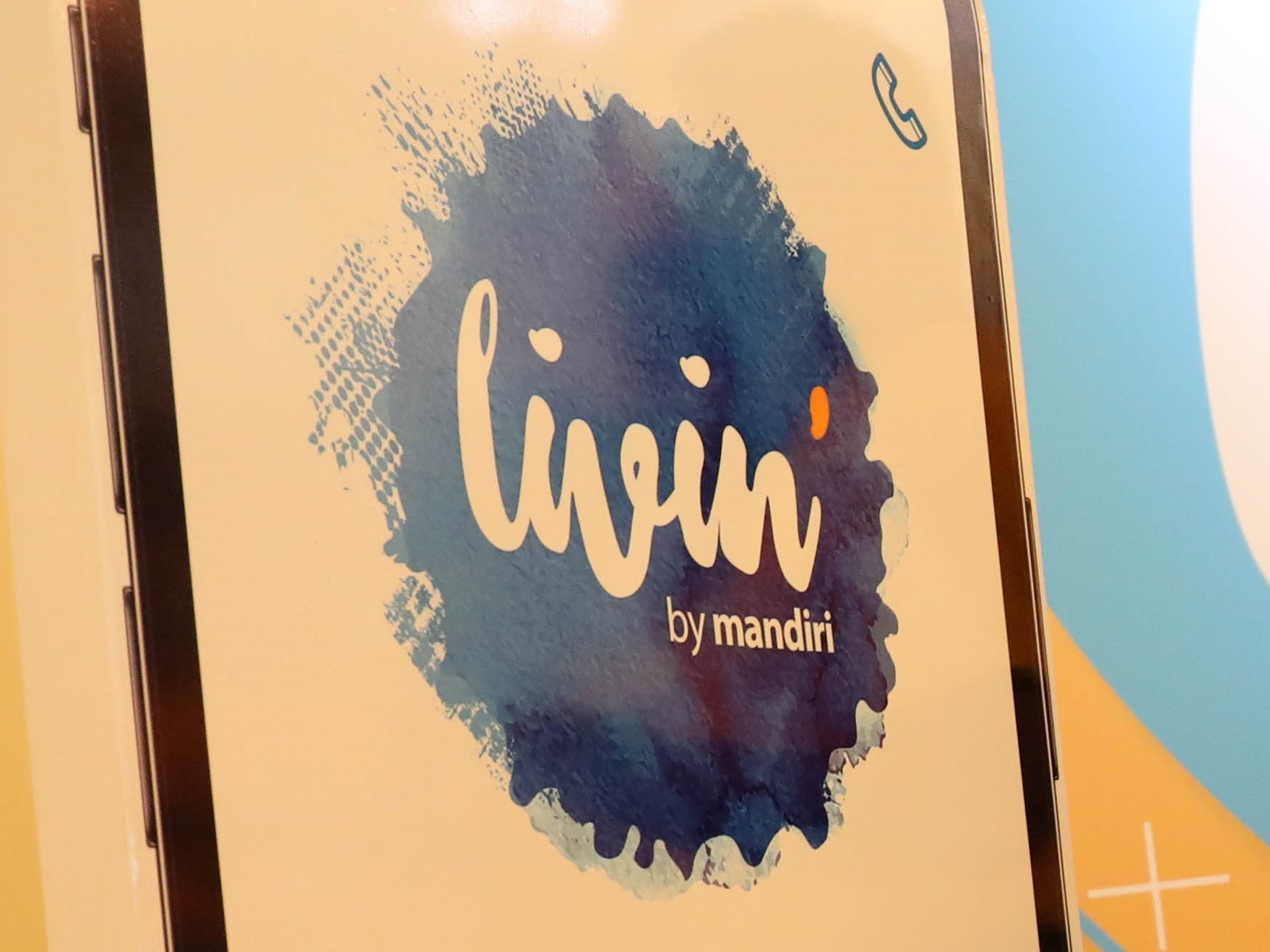 Transaksi via Livin' by Mandiri Melonjak, Super App Dipersiapkan