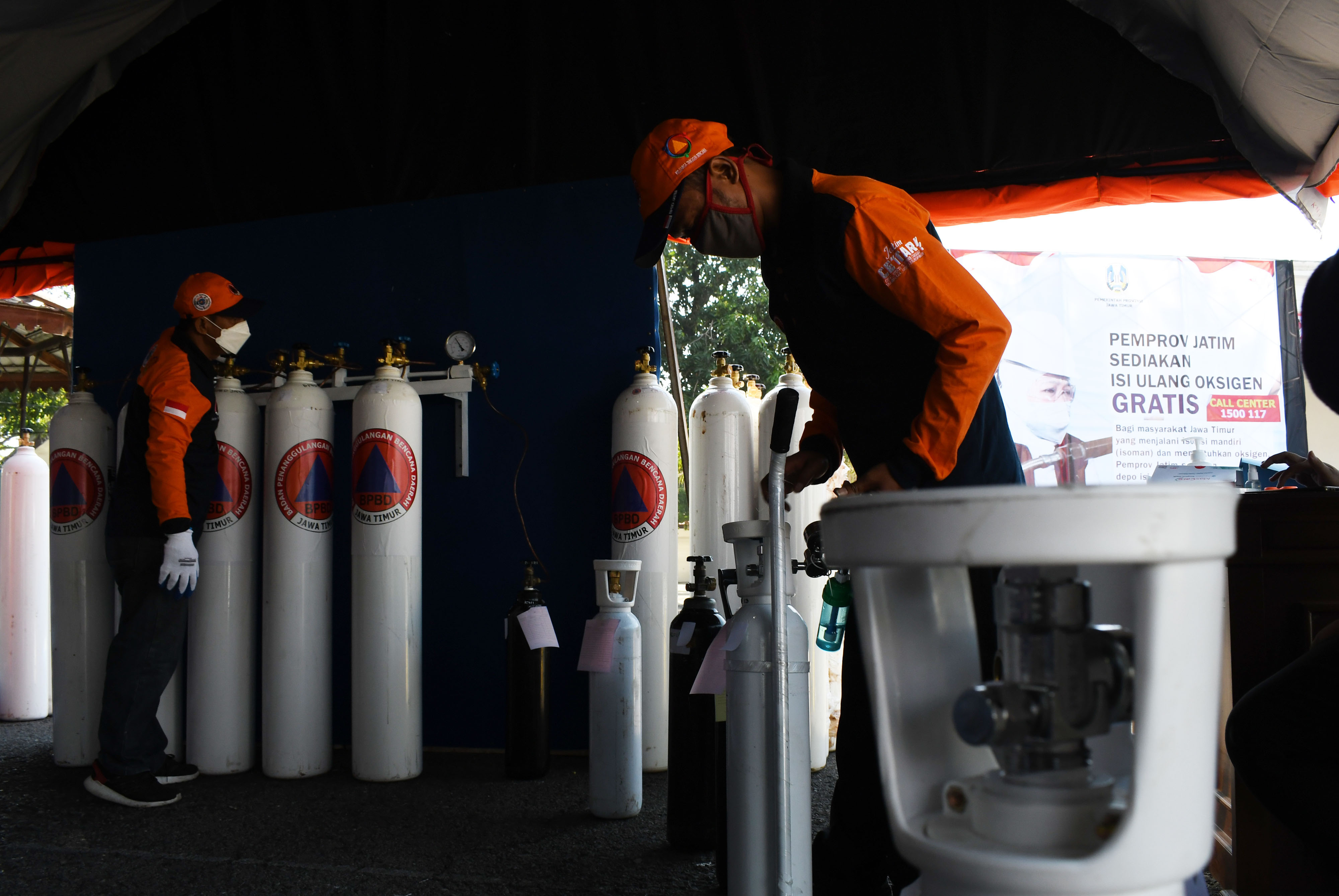 Ilustrasi pengisian tabung ksigen