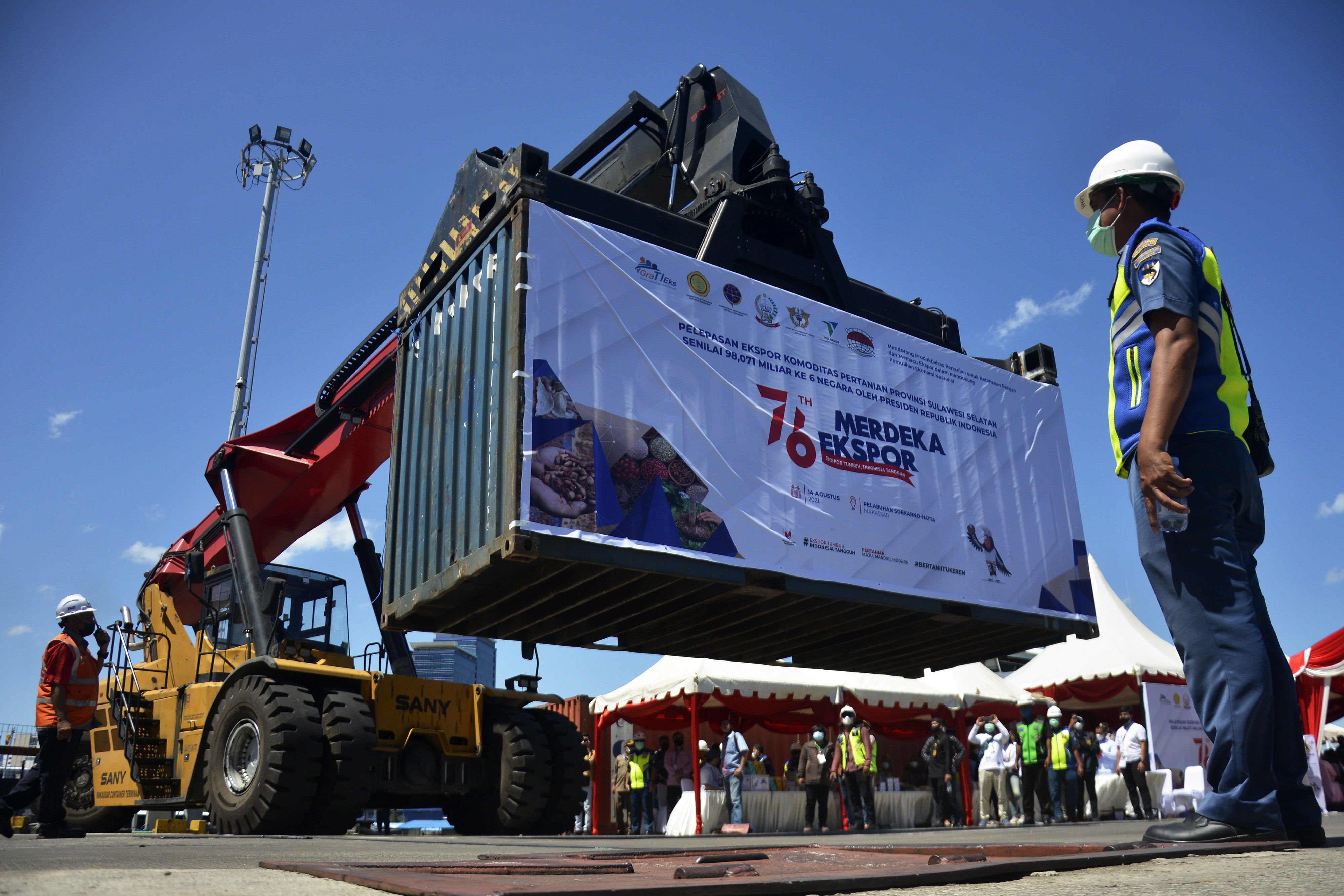 Mentan Ekspor Beras, Presiden: Pastikan Dulu Stok Dalam Negeri Cukup