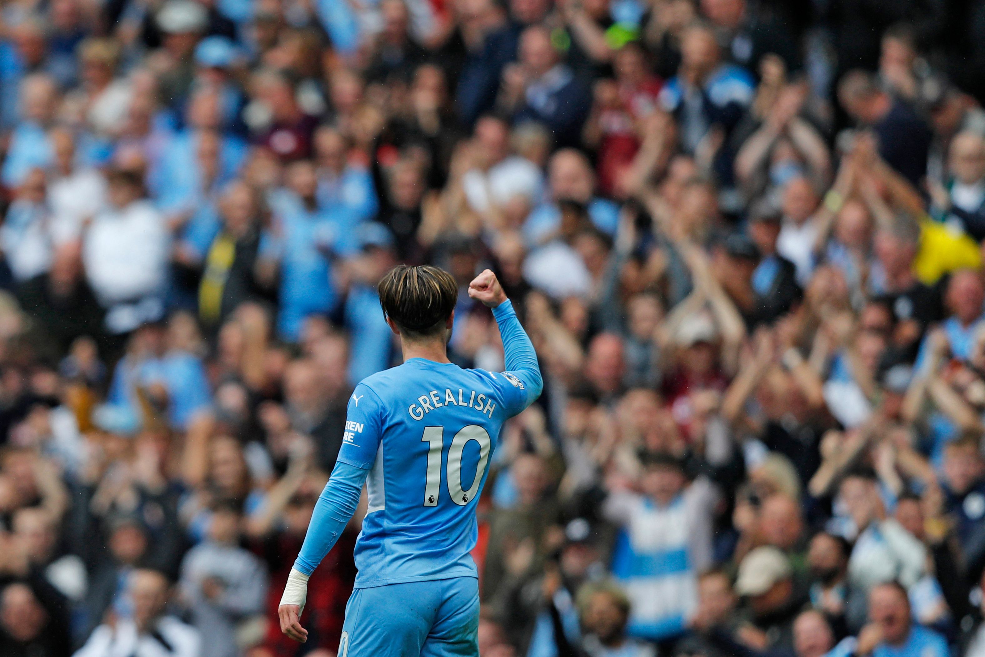 Jack Grealish mencetak satu gol kemenangan 5-0 Manchester City atas Norwich, Sabtu (21/8).   