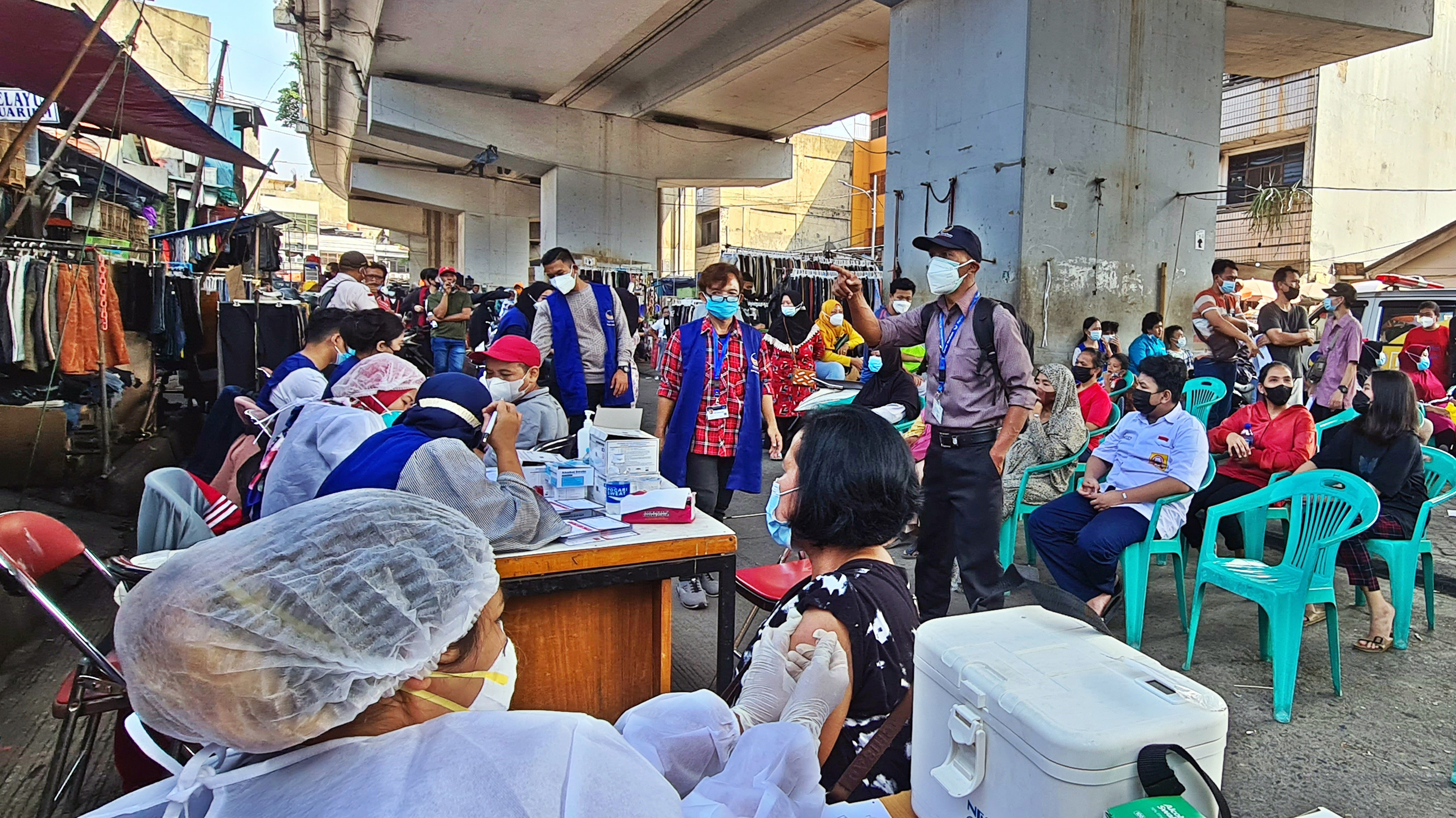 Pemprov DKI Gencarkan Vaksinasi Covid-19 Bagi Warga Belum Divaksin