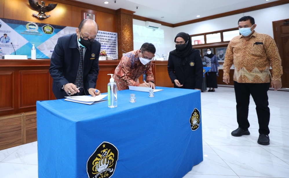 Penandatanganan Nota Kesepahaman antara Univeritas Pancasila dengan Badan Keahlian DPR RI. 