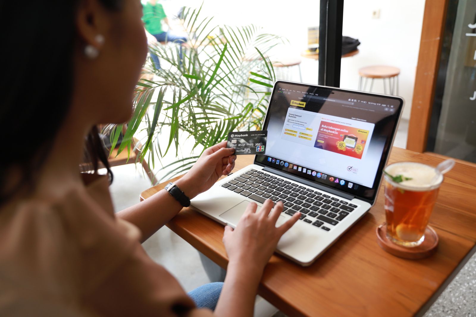 Ilustrasi gaya hidup milenial 