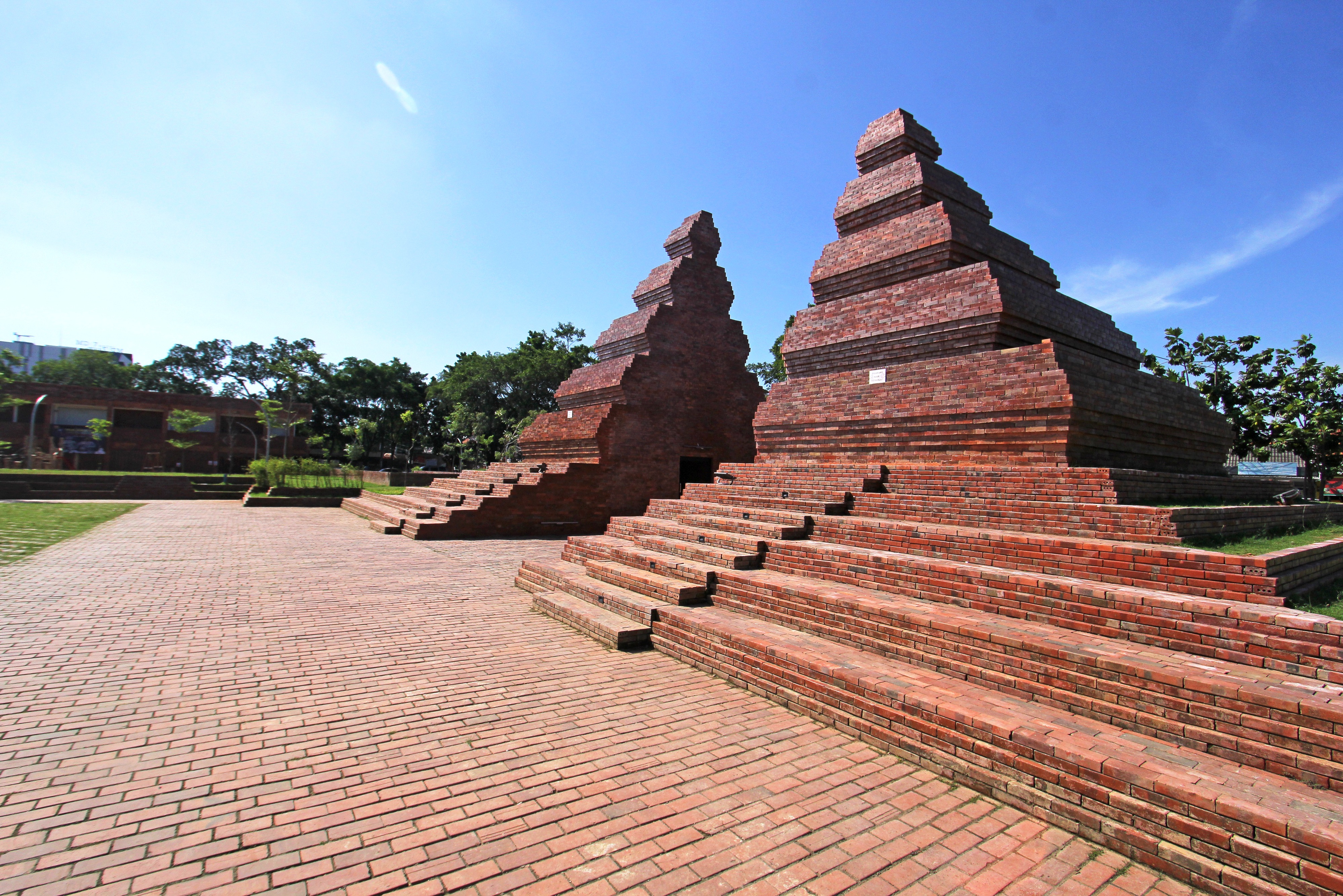 Alun-alun Kota Cirebon.