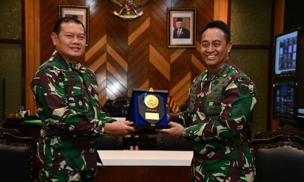 KSAL Laksamana TNI Yudo Margono dan KSAD Jenderal Andika Perkasa.