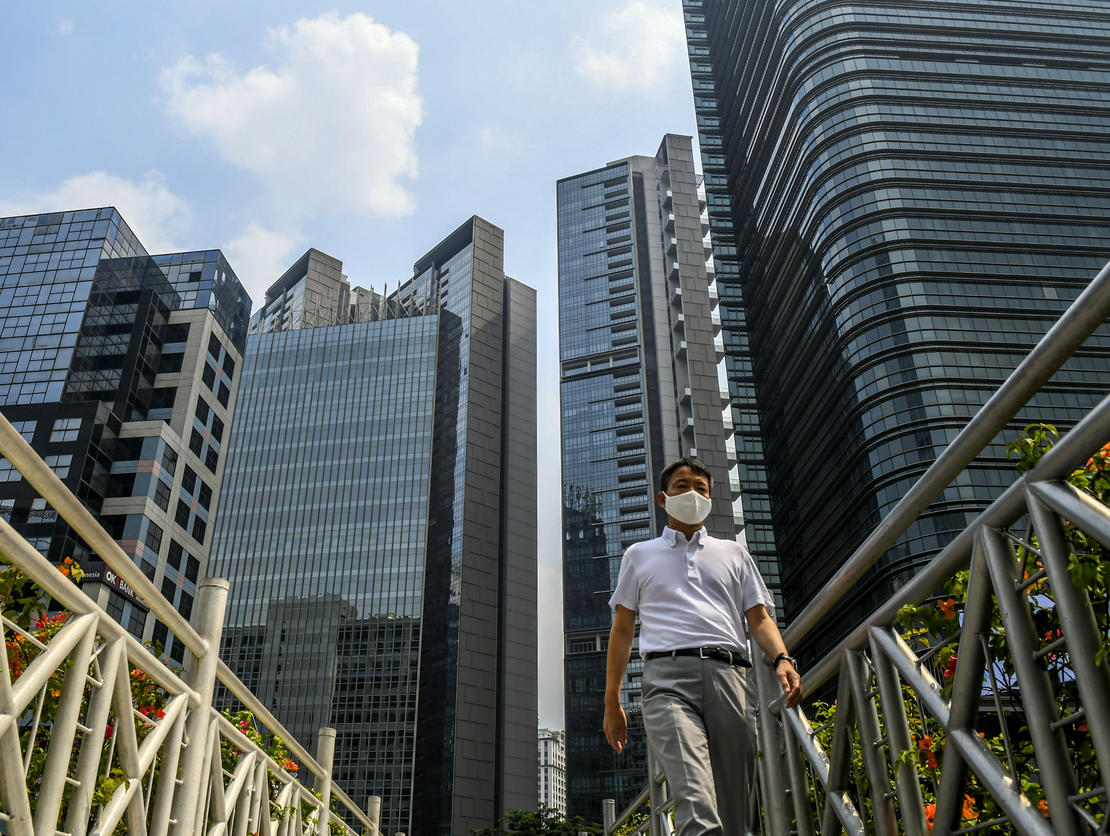 Penyaluran PEN Capai Rp320 T, Tertinggi untuk Perlindungan Sosial