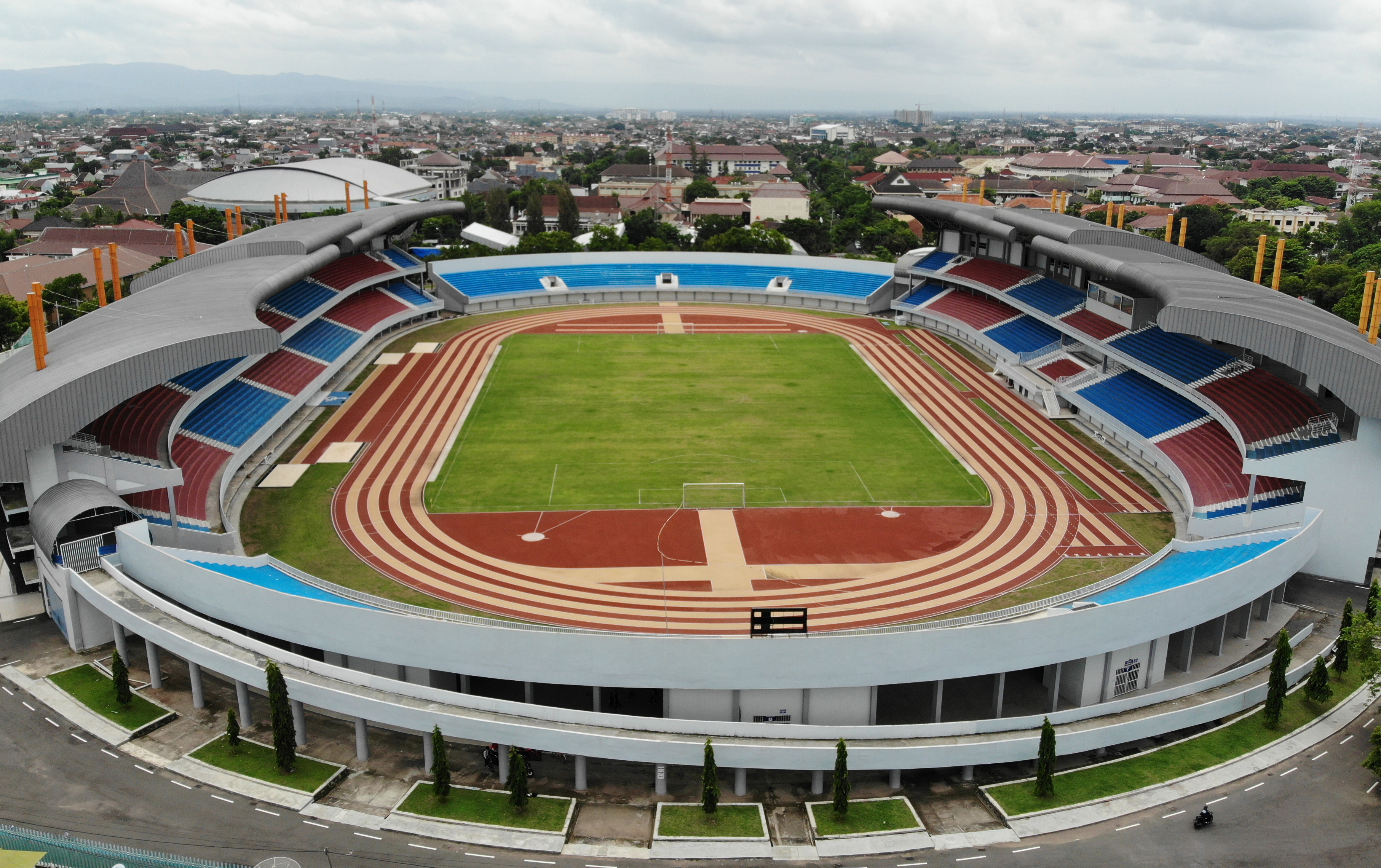Foto aerial Stadion Mandala Krida di Baciro, DI Yogyakarta.