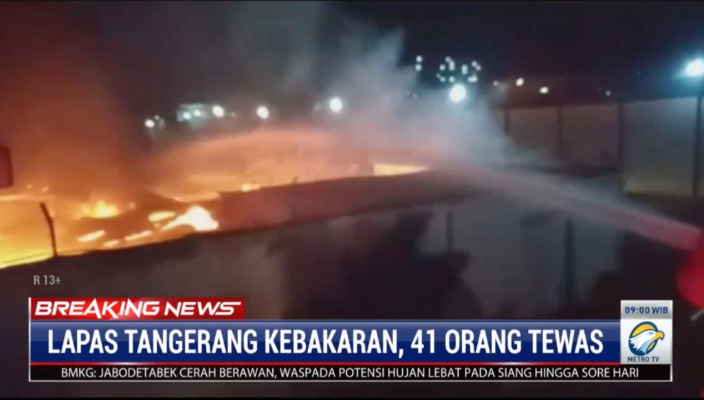 Tangkapan layar Metro TV melaporkan kebakaran di Lapas Tangerang. 