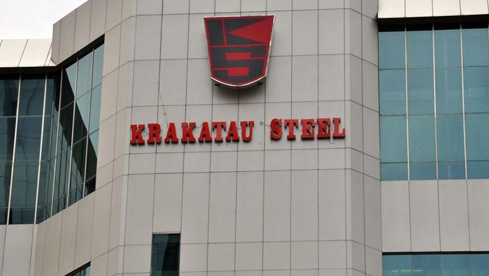 BUMN PT Krakatau Steel (Persero) Tbk yang berada di Cilegon, Banten. 