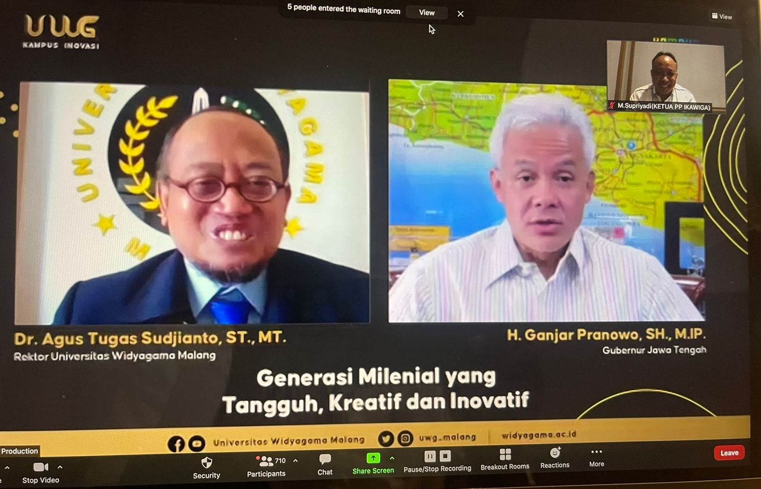 Gubernur Jawa Tengah Ganjar Pranowo memberikan kuliah tamu pada kegiatan PKKBM Universitas Widyagama, Selasa (28/9)