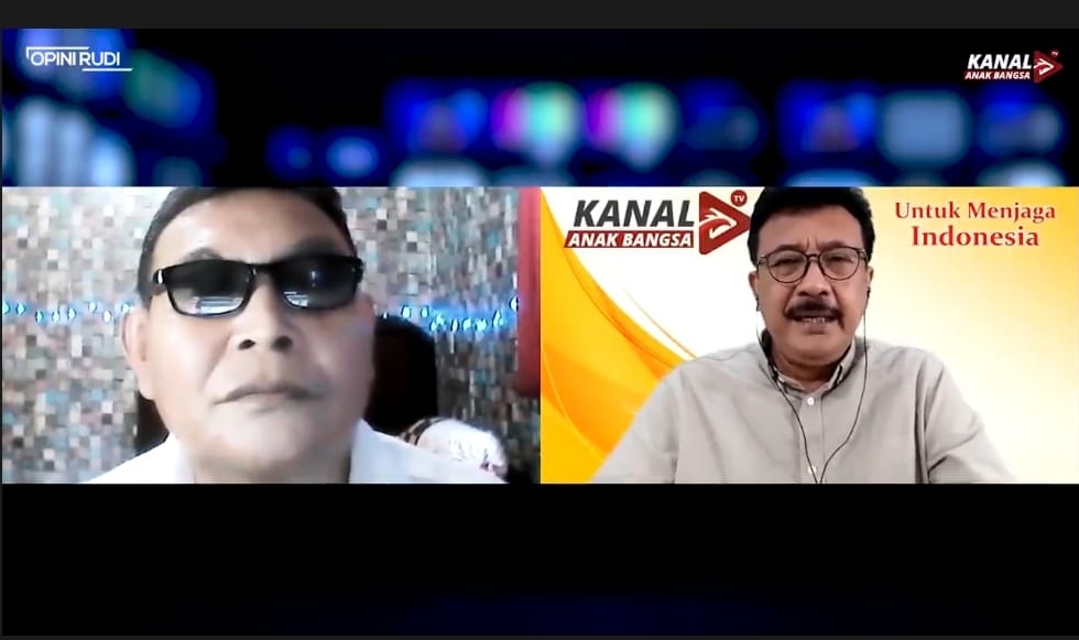 pemerhati sosial dan politik, Rudi S Kamri dan pegiat LSM Jefri Massie 