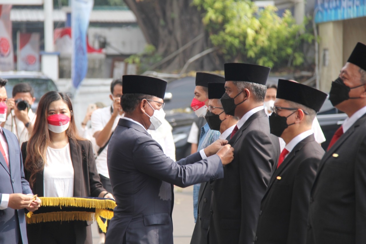 Penghargaan Satyalancana Pembangunan kepada Dirut Mitratel.