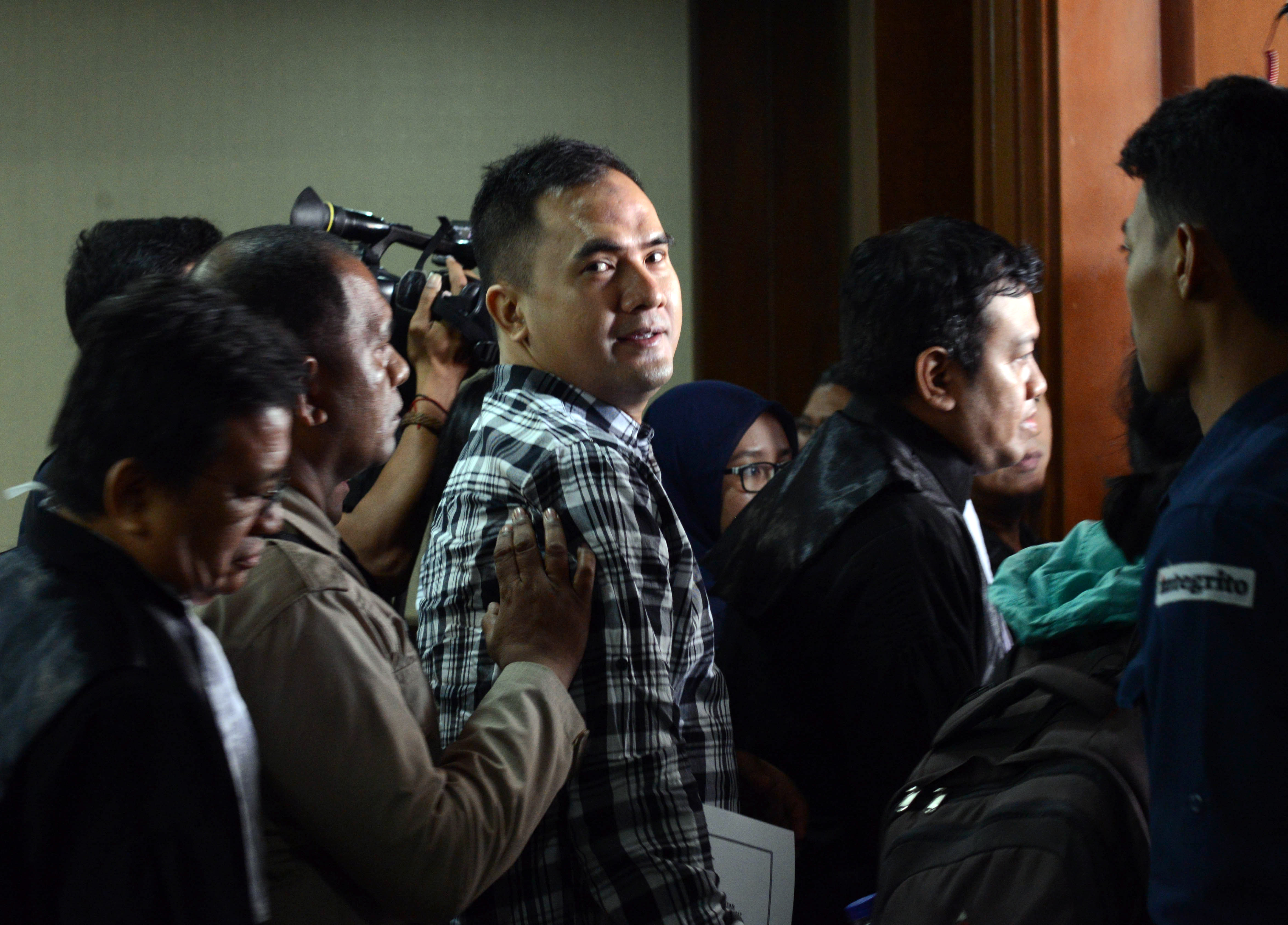 Saipul Jamil, terdakwa kasus pelecehan seksual terhadap anak, saat mengikuti persidangan beberapa tahun lalu.