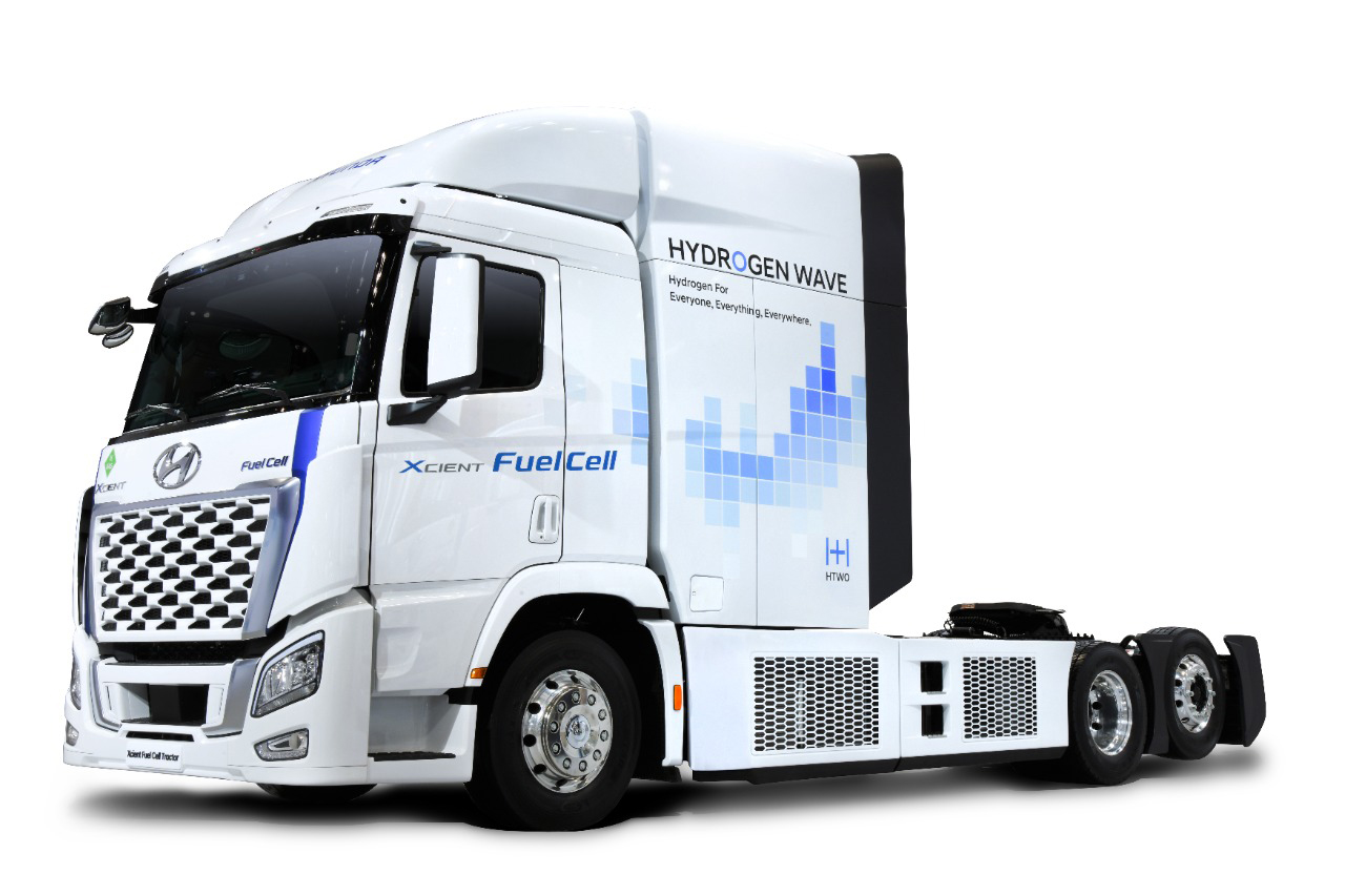 Hyundai XCient Fuel Cell Tractor
