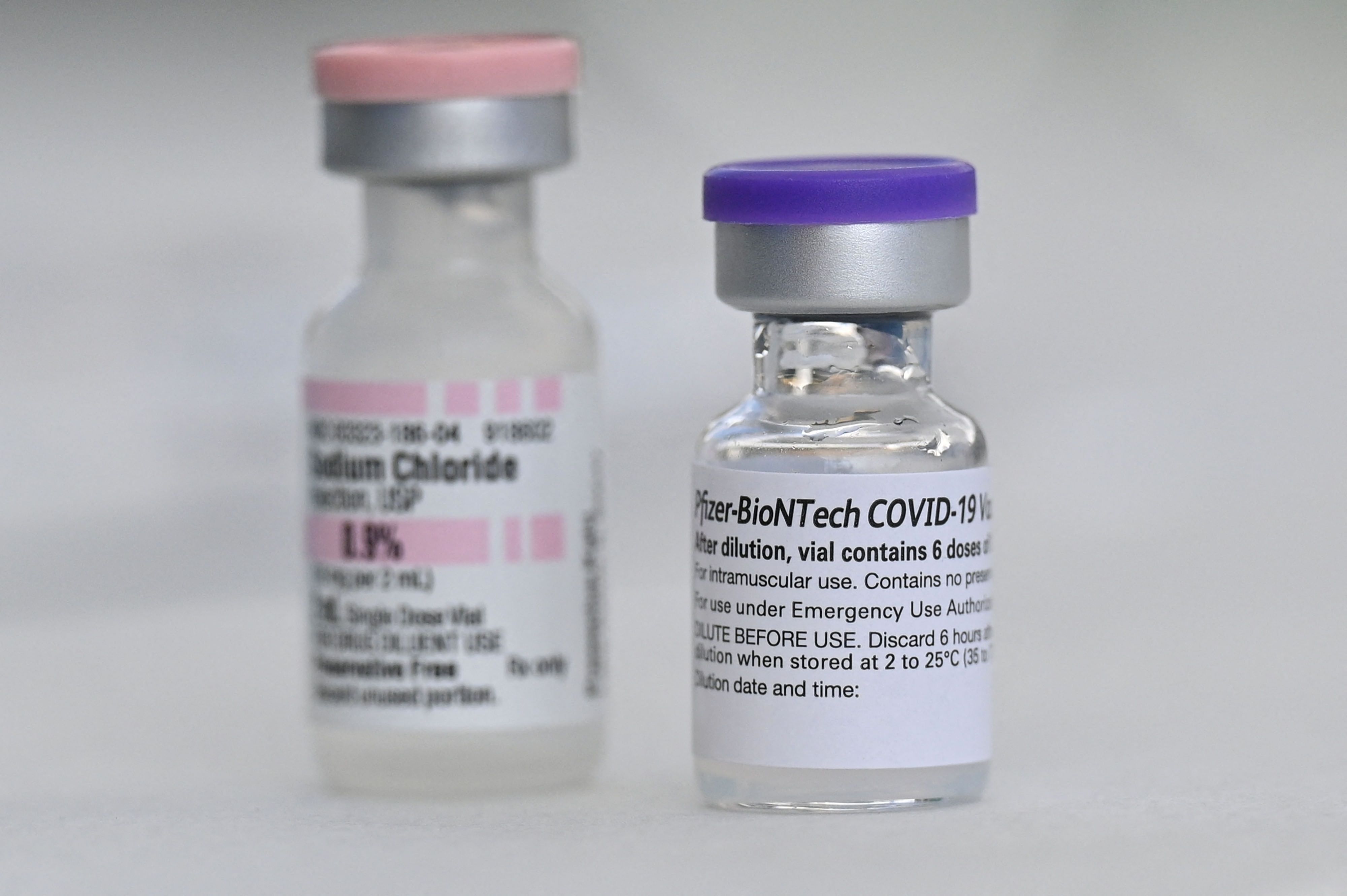 Vaksin covid-19 buatan Pfizer-BioNTech