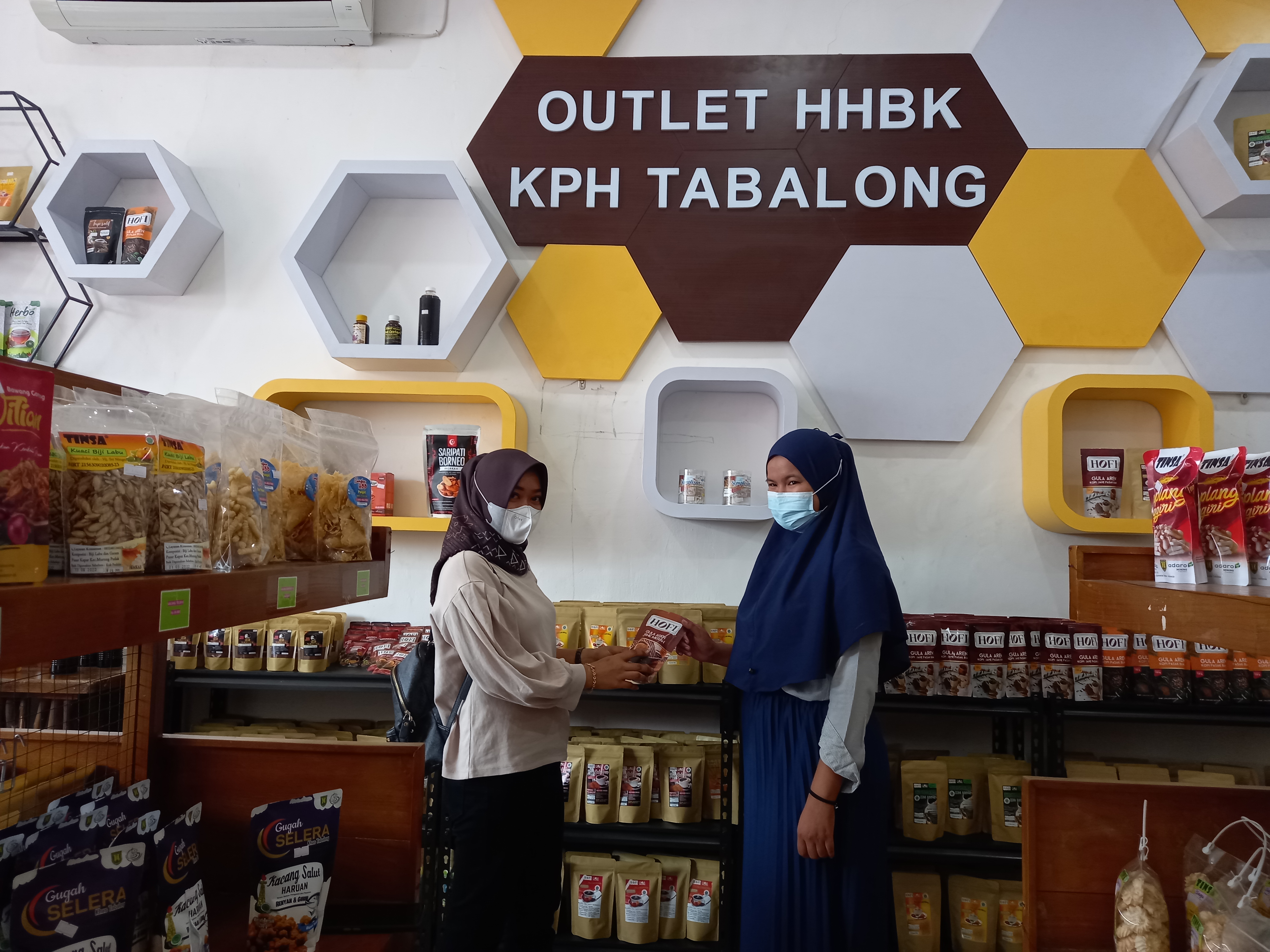 Outlet hasil hutan bukan kayu