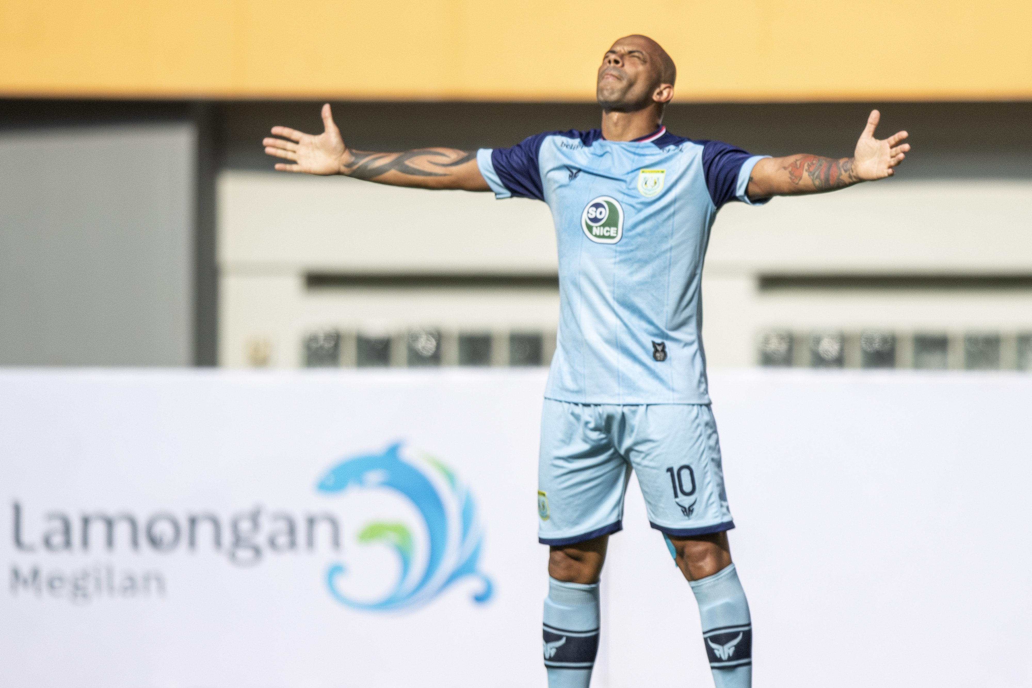 Pesepak bola Persela Lamongan Ivan Carlos