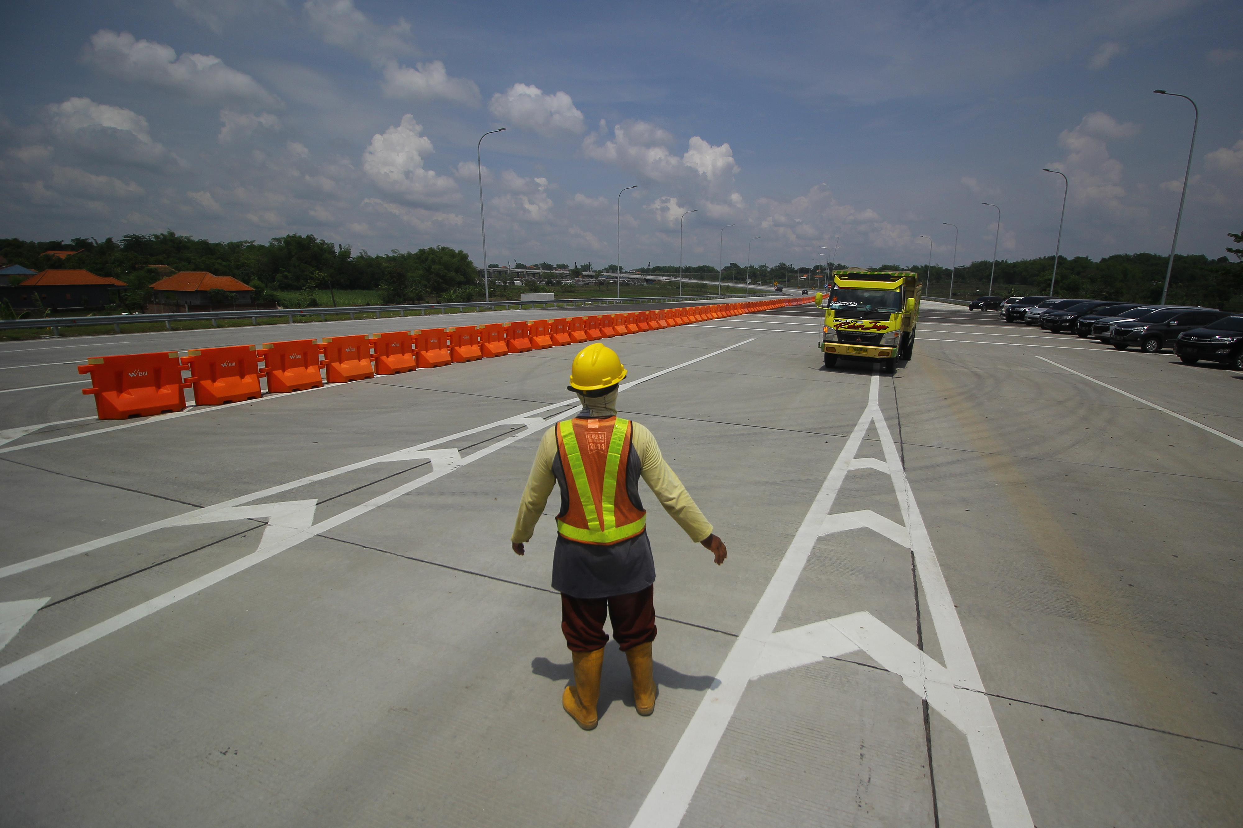 Proyek Jalan tol Waskita Karya