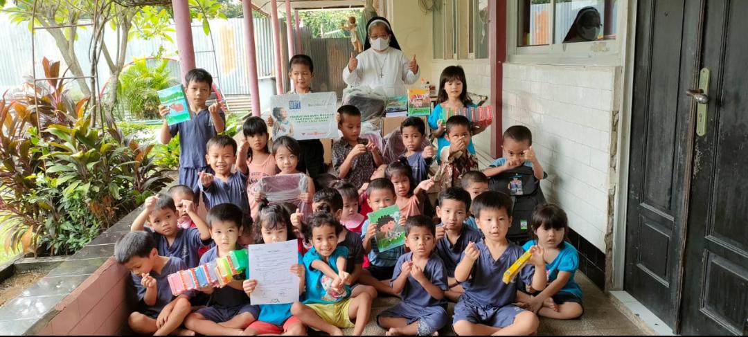 Penerima donasi BFI.