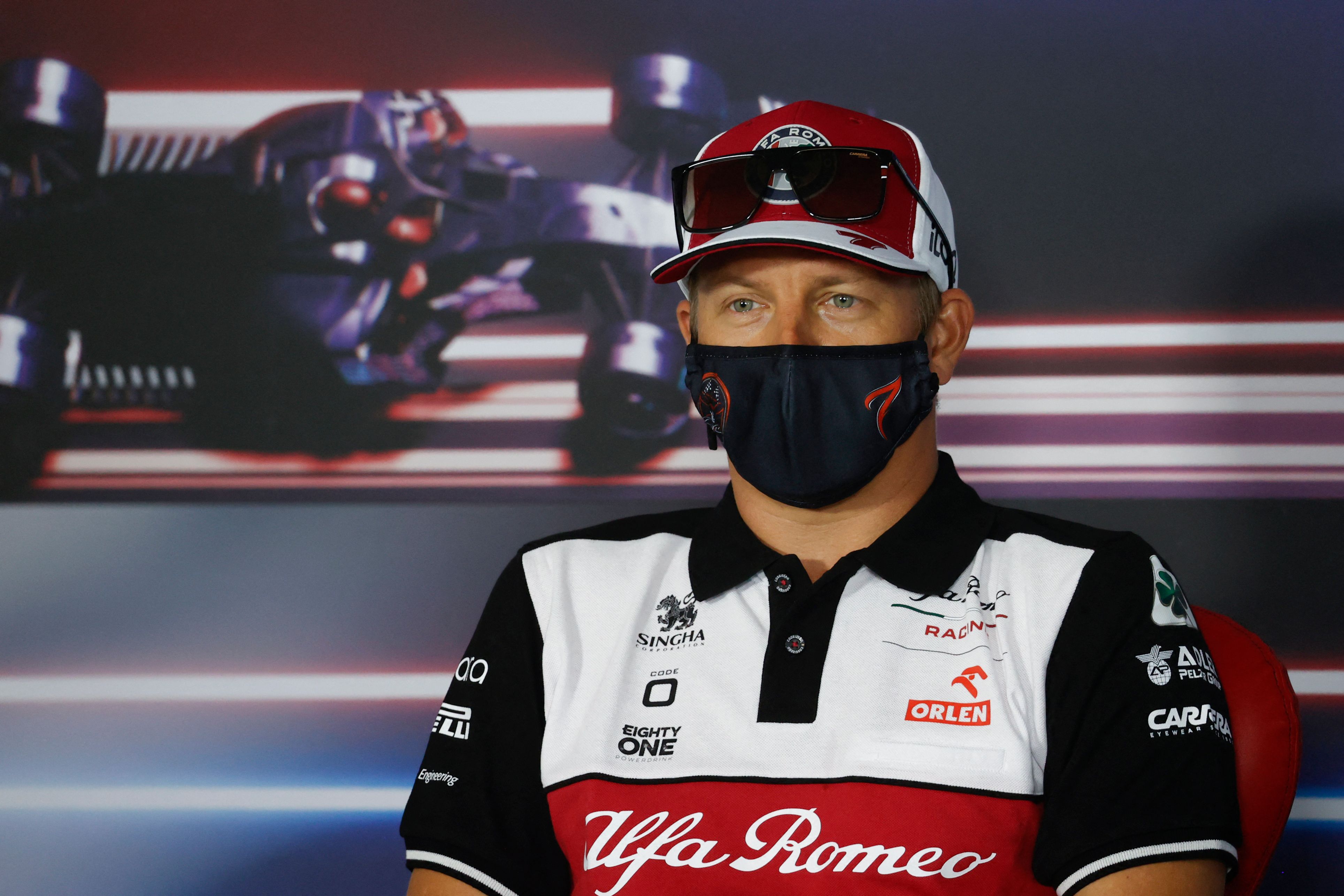 Mantan juara dunia Formula 1 (F1), Kimi Raikkonen mengumumkan akan pensiun dari olahraga jet darat tersebut pada akhir musim ini, Kamis (2/9