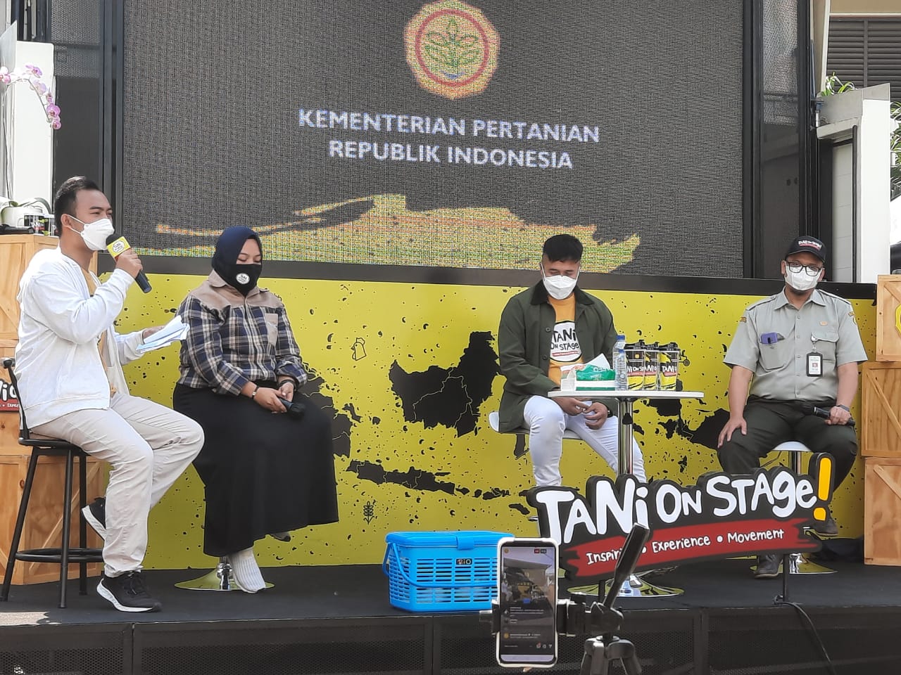 Acara Bincang Santai yang dikemas dalam Tani On Stage (TOS) yang mengusung tema 'Rabies Facts Not Fear' pada Kamis (23/9).