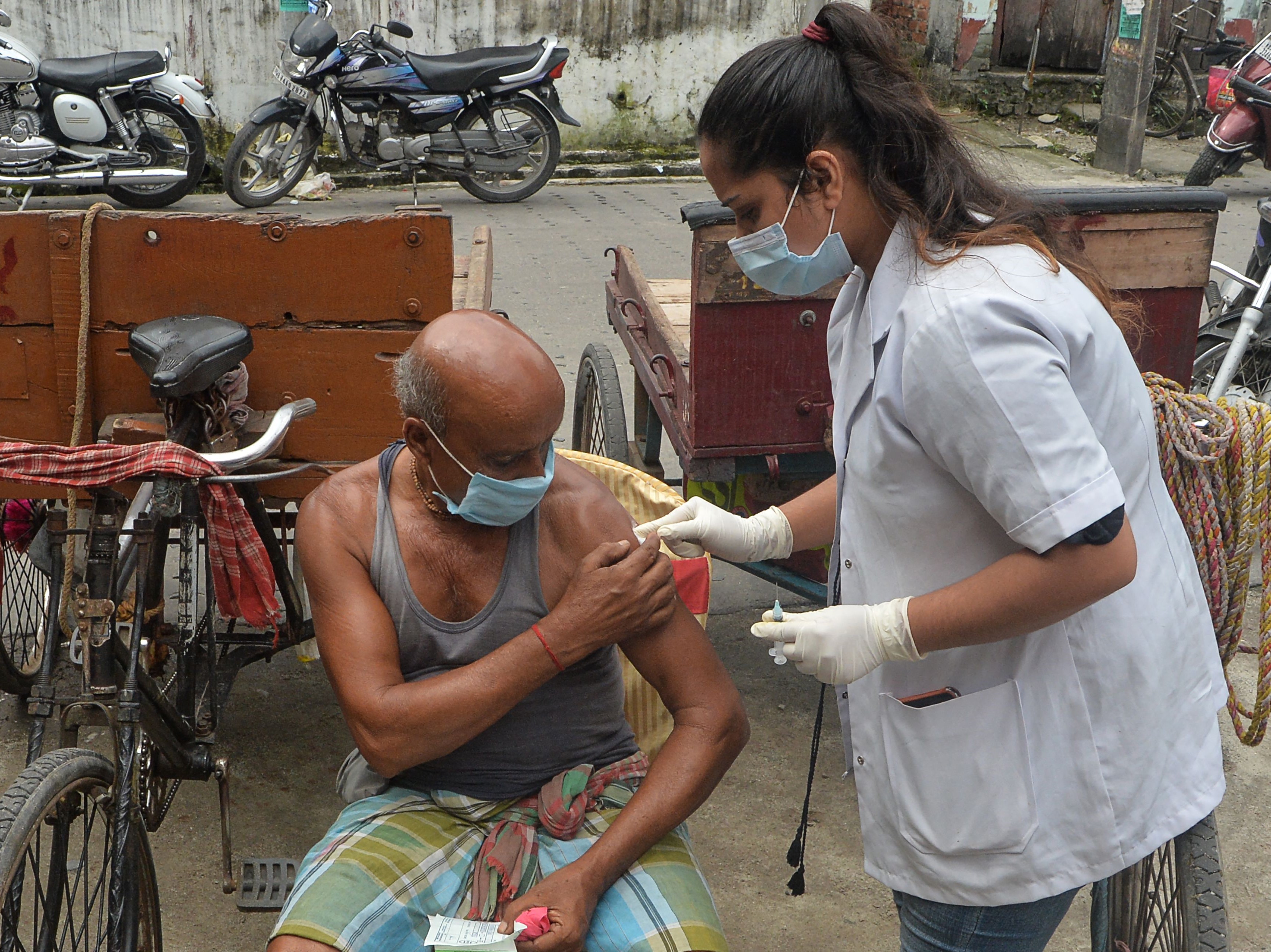 India kembali Ekspor Vaksin Covid-19 Mulai Oktober