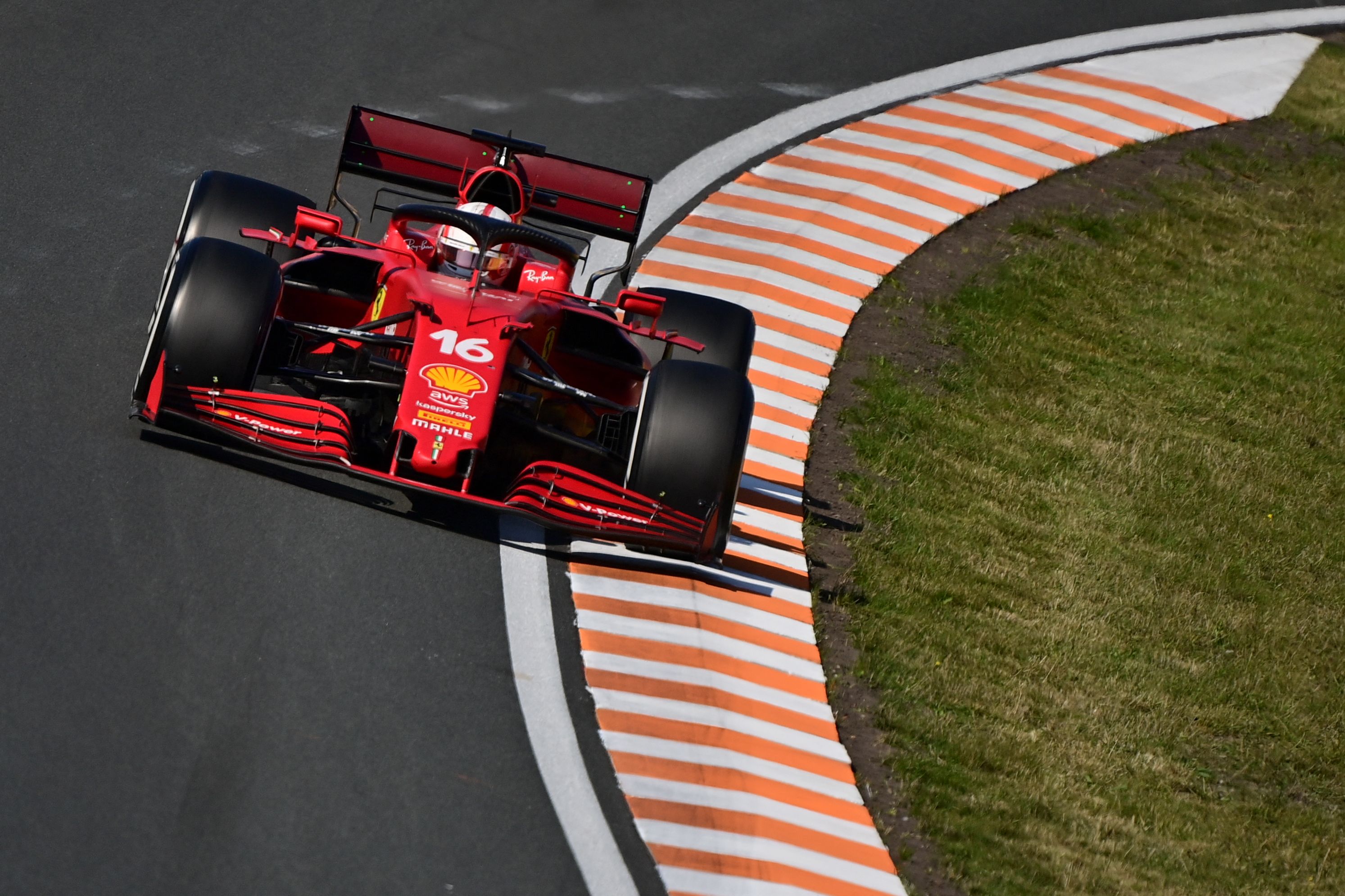 Pembalap Ferrari Charles Leclerc