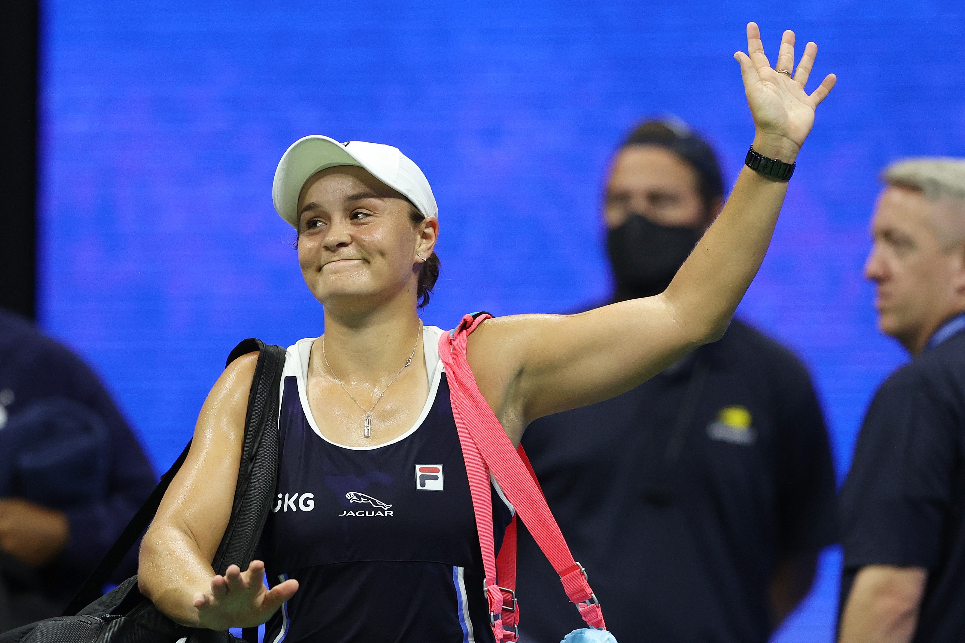 Barty Mundur dari Indian Wells