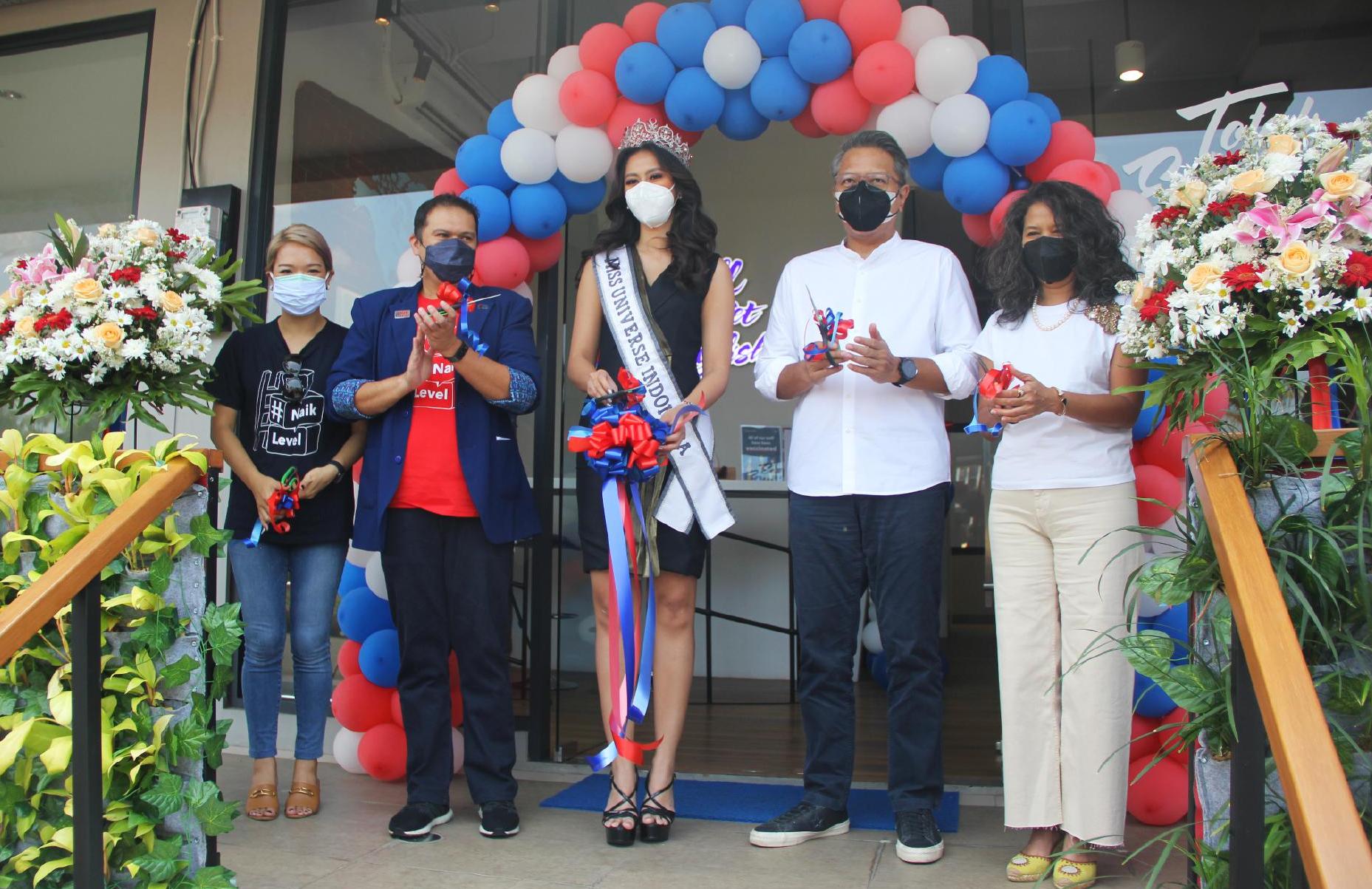 Wall Street English membuka cabang ke delapan di Kota Wisata, Cibubur.