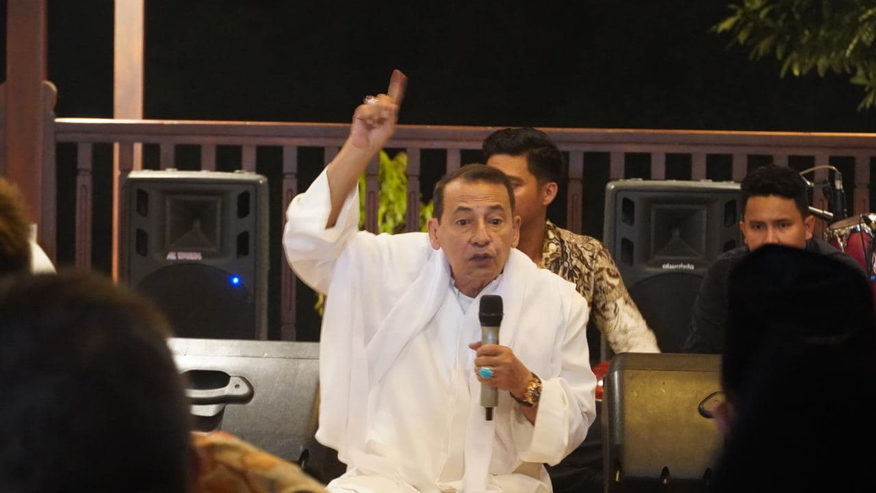 Anggota Watimpres Dr (HC) Habib Muhammad Luthfi bin Yahya.