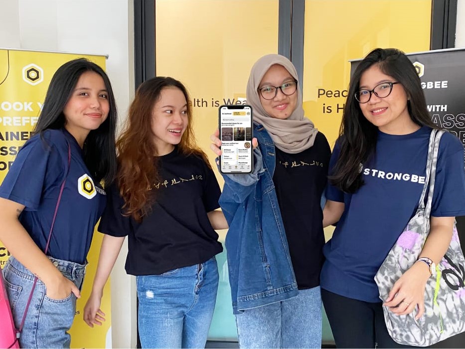 Aplikasi ini dapat menghubungkan pelanggan ke para trainer olahraga profesional tanpa perlu membebankan biaya keanggotaan.