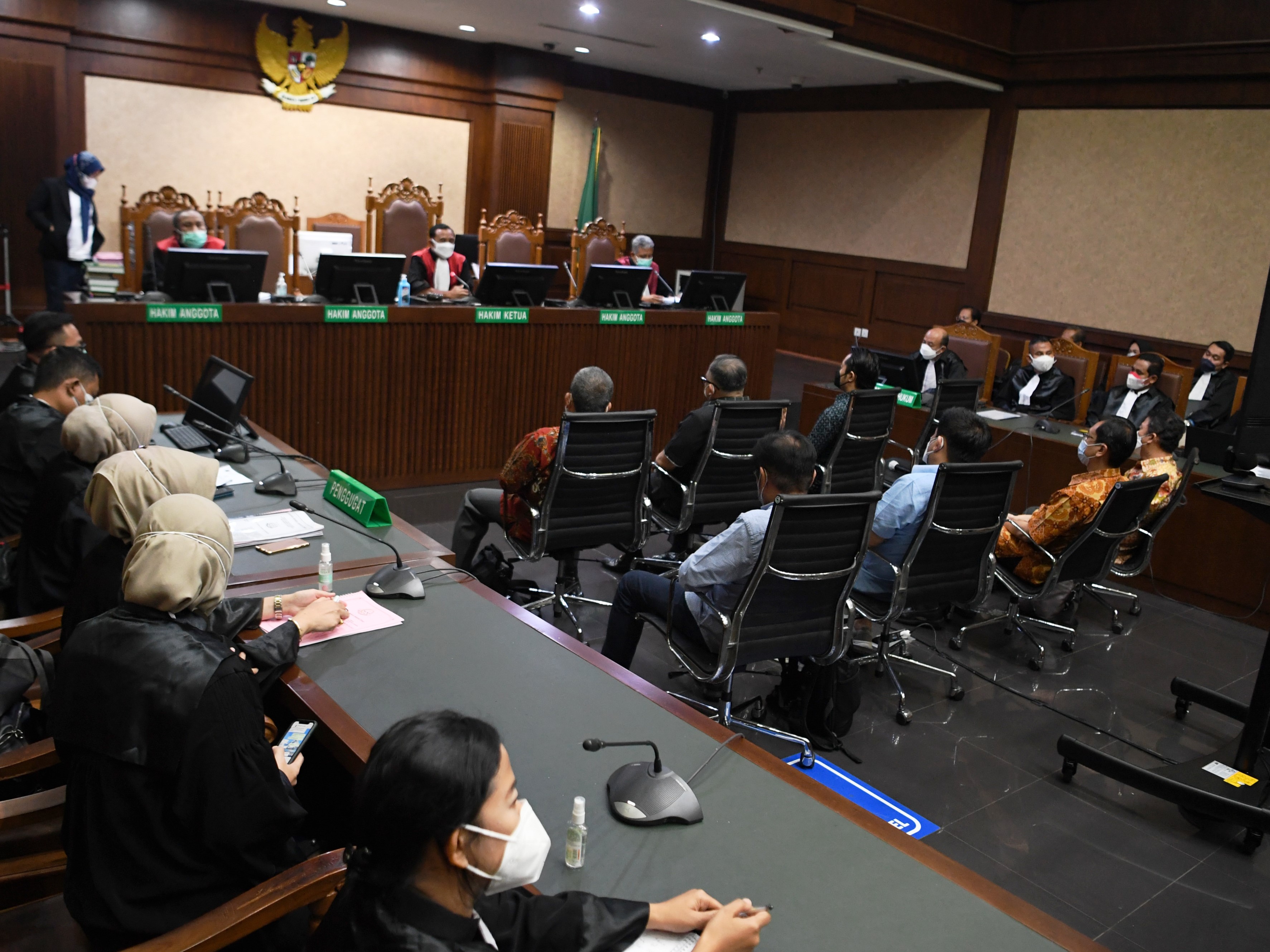 Sejumlah terdakwa kasus korupsi PT ASABRI menjalani sidang lanjutan di Pengadilan Tipikor, Jakarta, Senin (30/8).