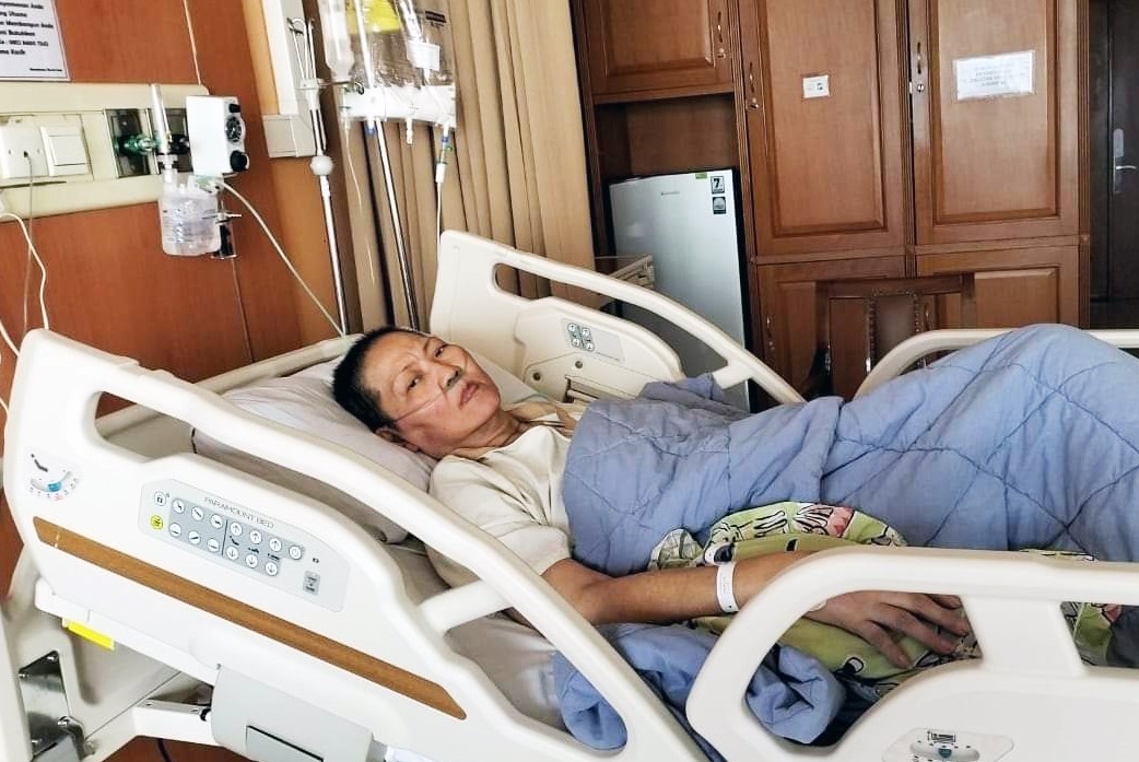 Legenda bulu tangkis Indonesia Verawaty Fajrin tengah terbaring sakit.