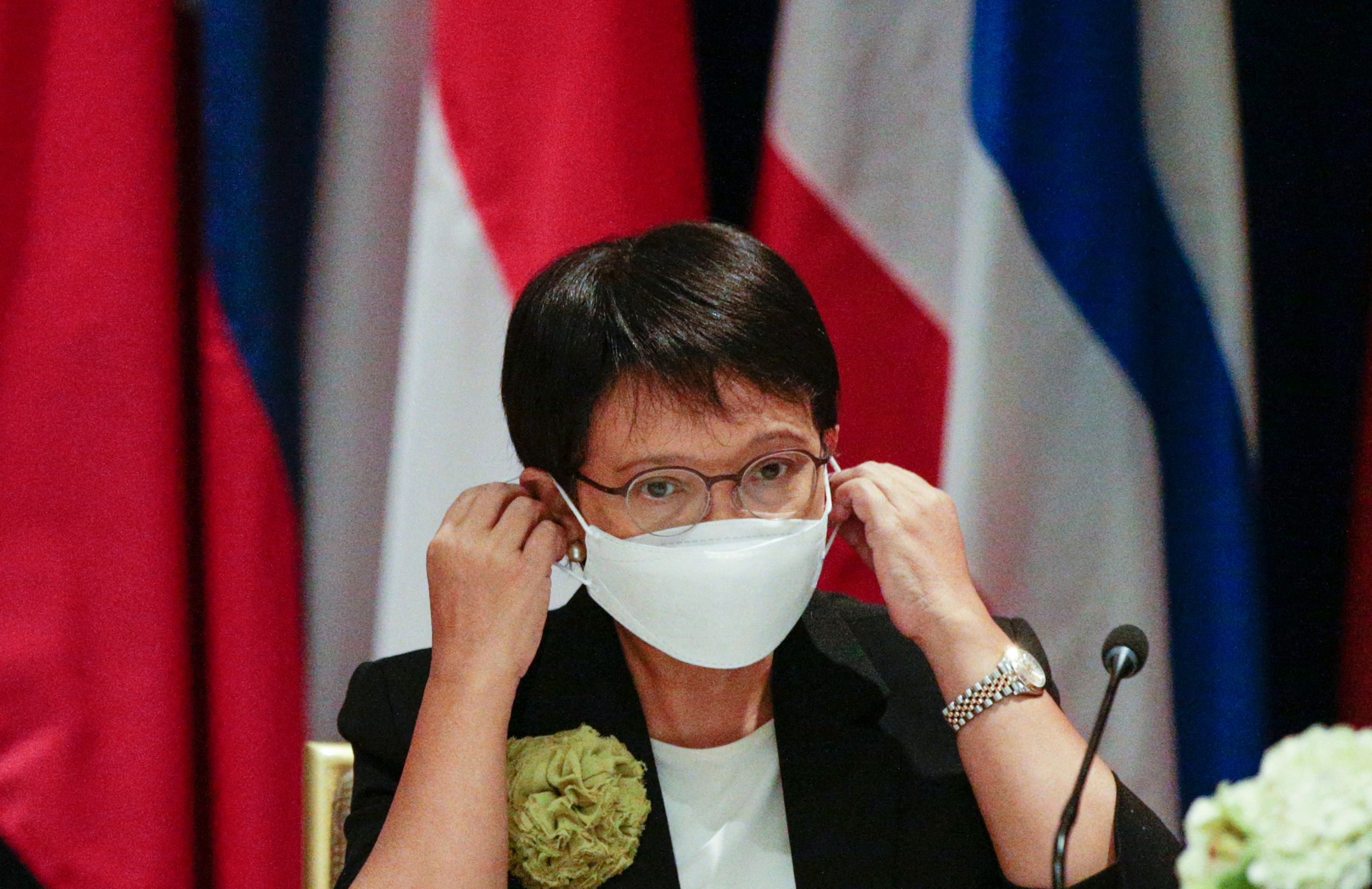 Menlu Minta Negara Lain Hapus Indonesia dari Redlist Covid-19