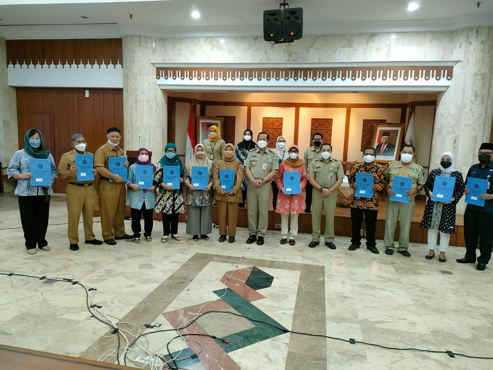 Sebanyak 13 ASN di lingkungan Kota Administrasi Jakarta Utara yang memasuki masa purnabakti terhitung 1 Oktober 2021. 