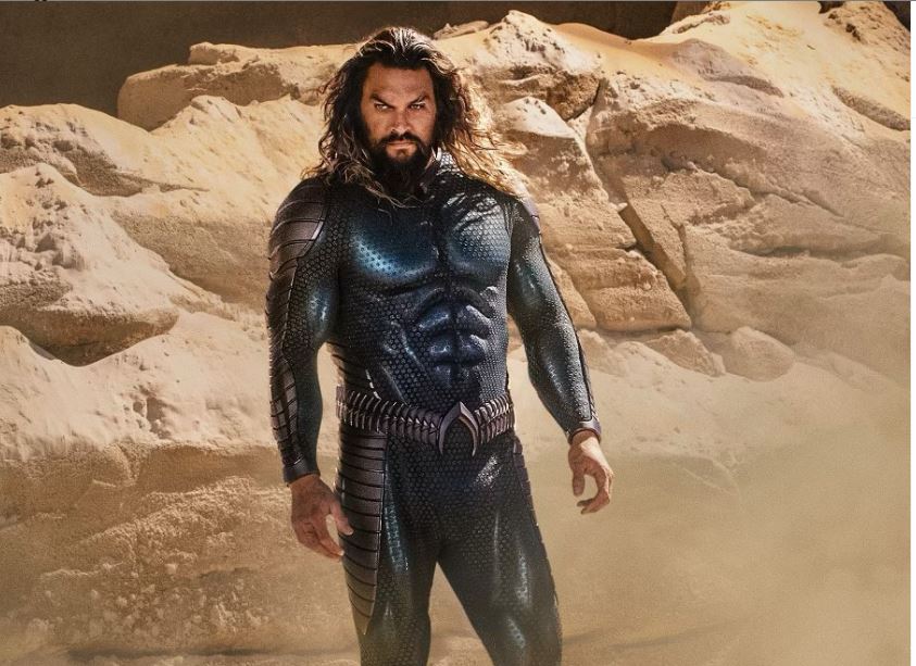 Jason Momoa mengenakan kostum Aquaman untuk film Aquaman 2