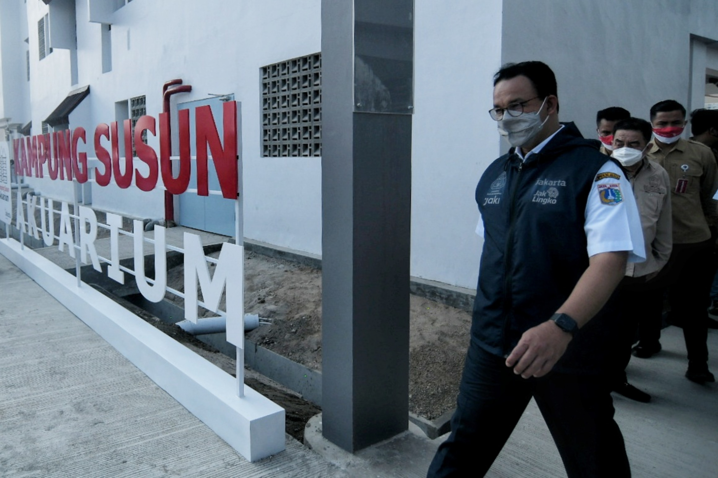 Gubernur DKI Jakarta Anies Baswedan saat meninjau Kampung Susun Akuarium.