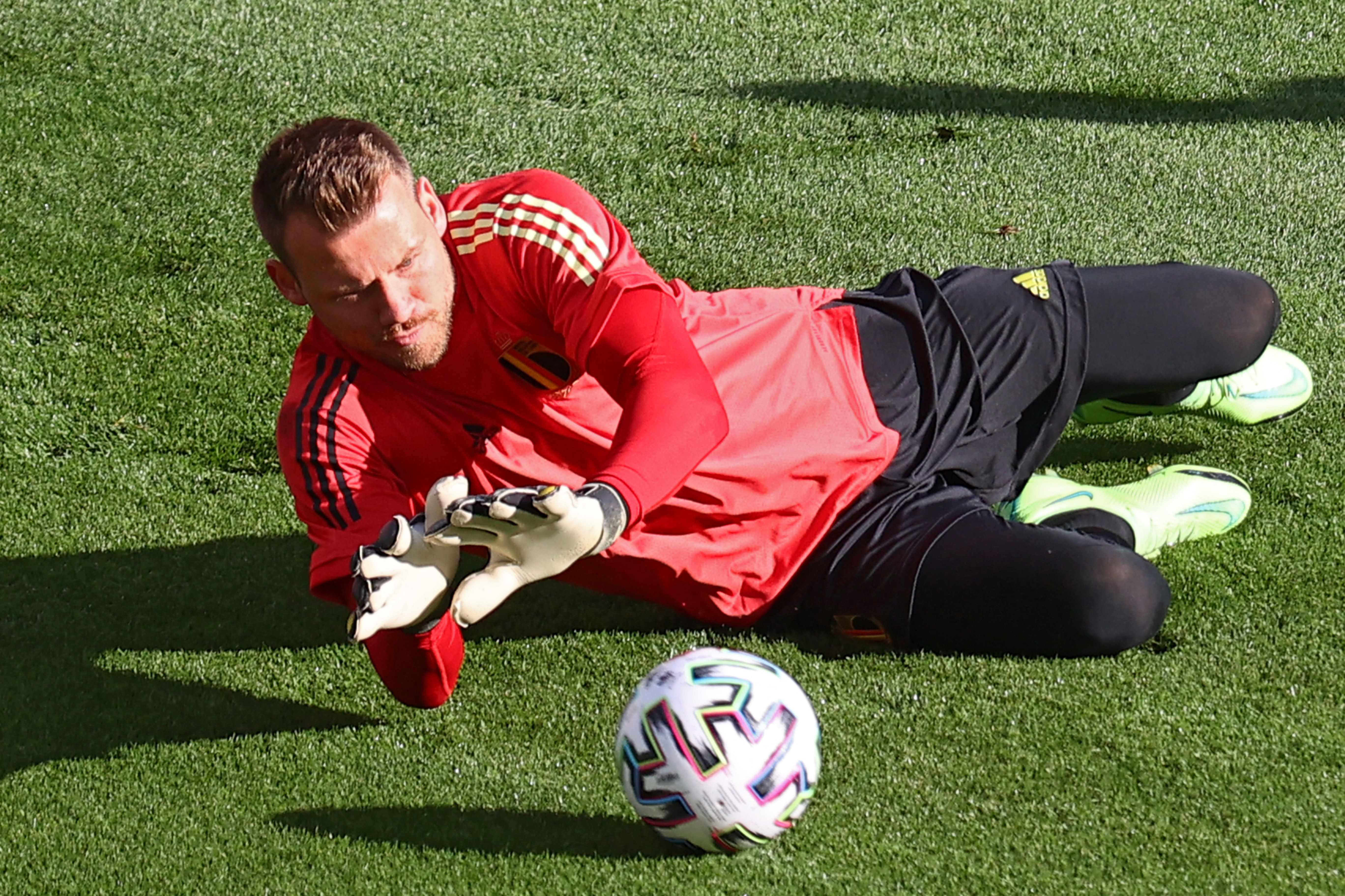 Penjaga gawang Club Brugge Simon Mignolet