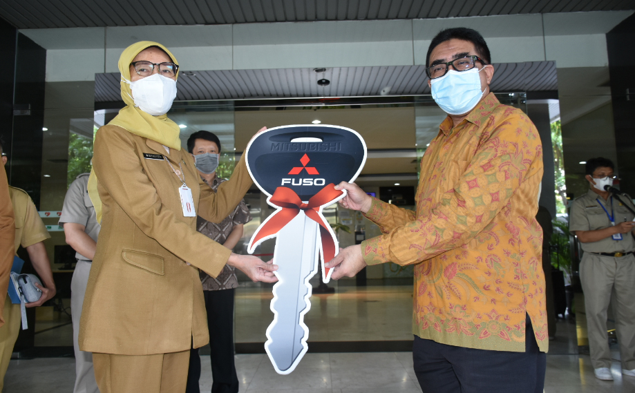 KTB Donasikan Empat Mitsubishi Fuso Espasio ke Pemprov DKI